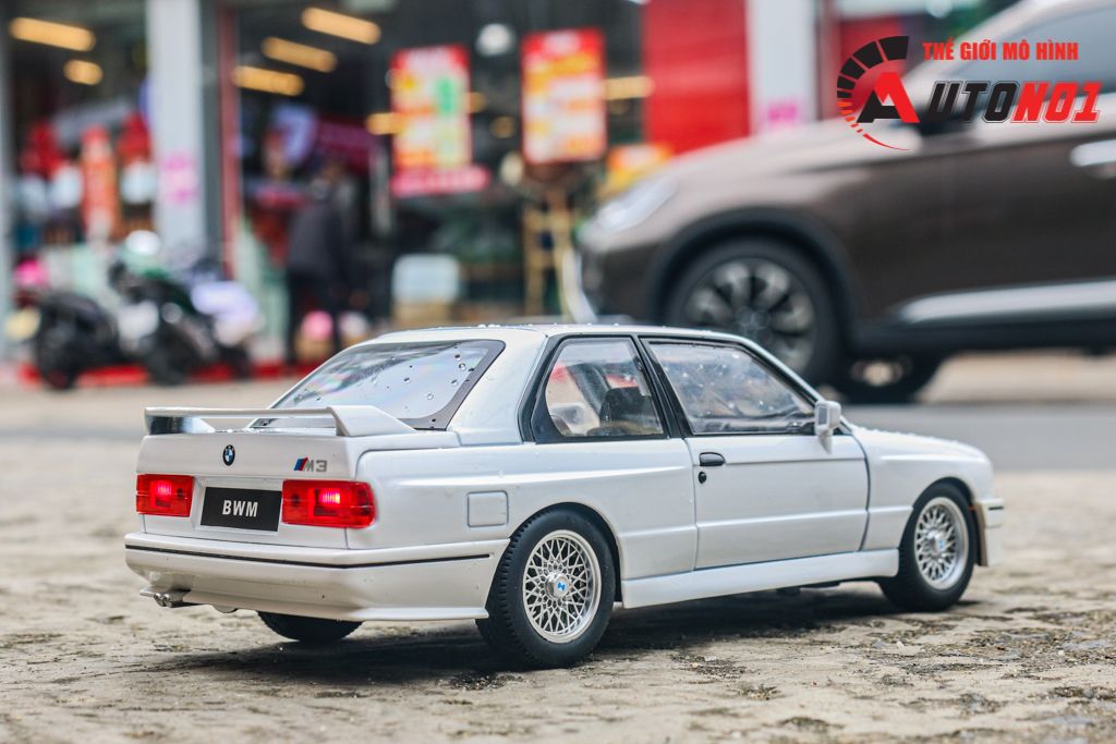Mô hình xe BMW M3 E30 full open - có đèn - âm thanh tỉ lệ 1:24 JinliFang OT24035