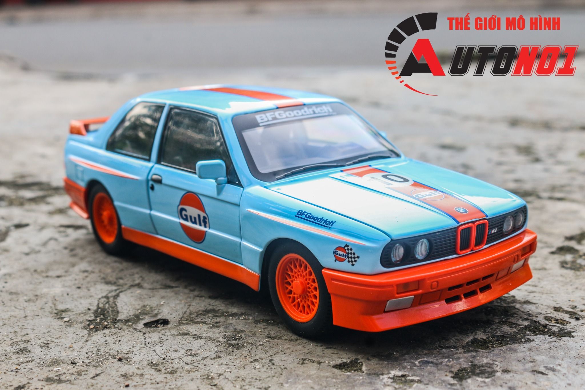 Mô hình xe BMW M3 series racing full open - full kính - đánh lái được tỉ lệ 1:24 JinliFang OT24039
