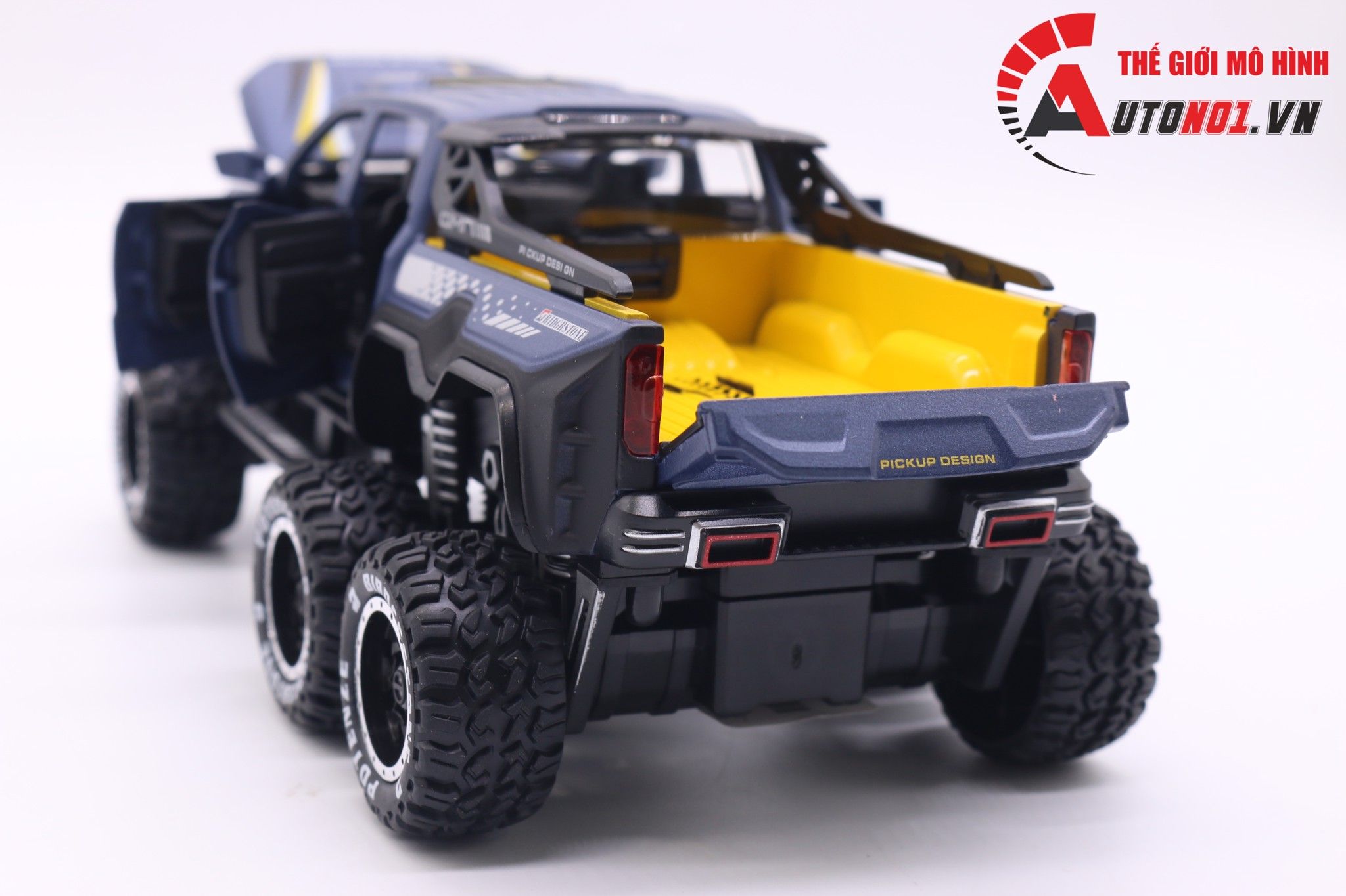Mô hình xe Mercedes X-Class 6x6 Pickup Offroad 1:28 Chimei Model 7149
