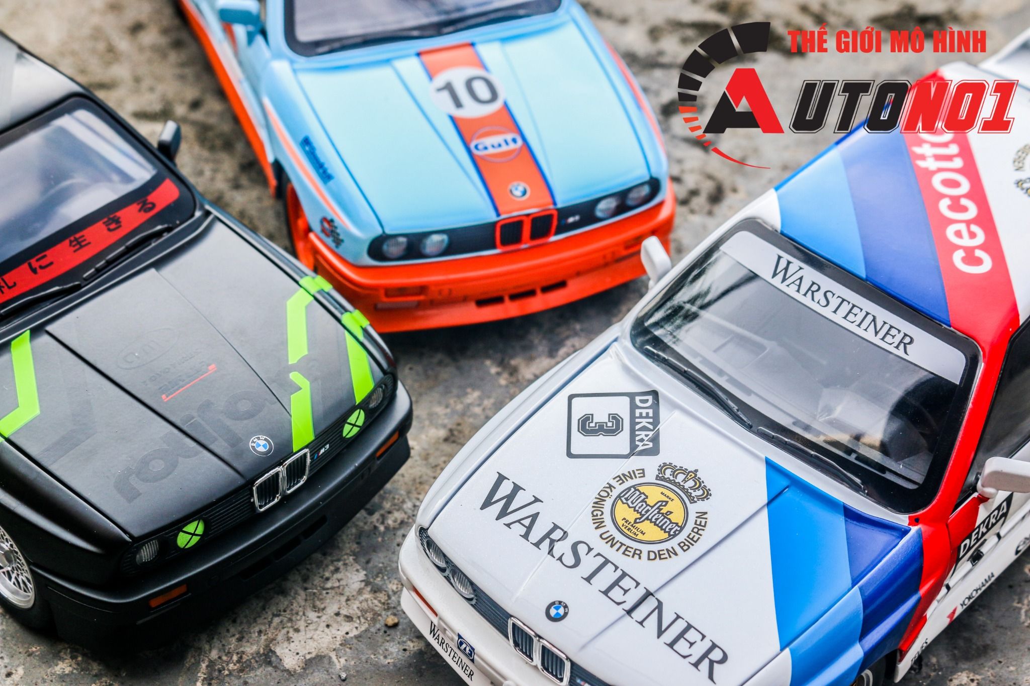 Mô hình xe BMW M3 series racing full open - full kính - đánh lái được tỉ lệ 1:24 JinliFang OT24039