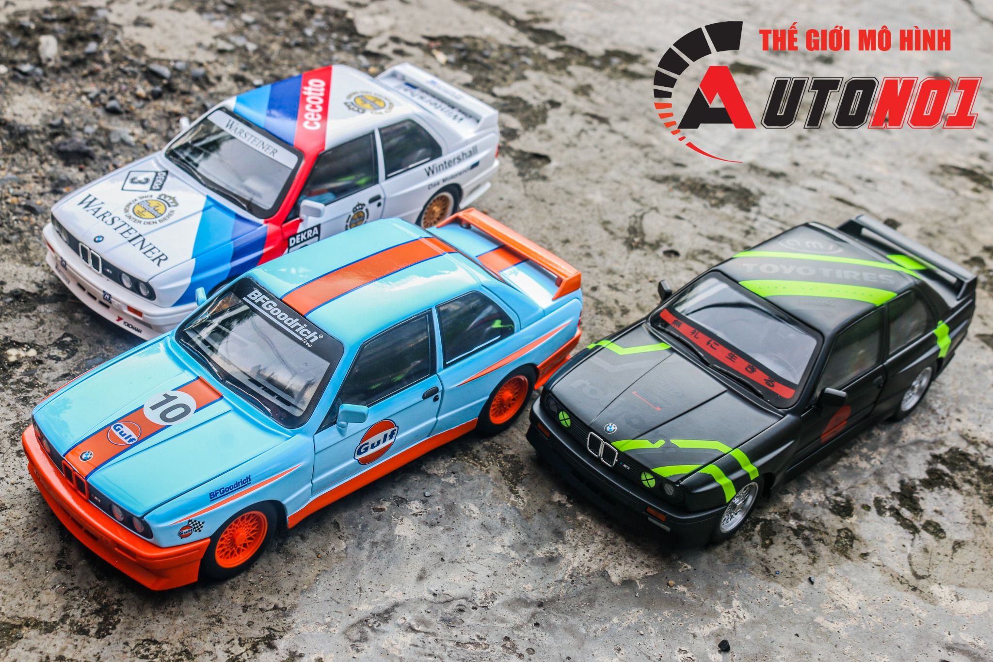 Mô hình xe BMW M3 series racing full open - full kính - đánh lái được tỉ lệ 1:24 JinliFang OT24039