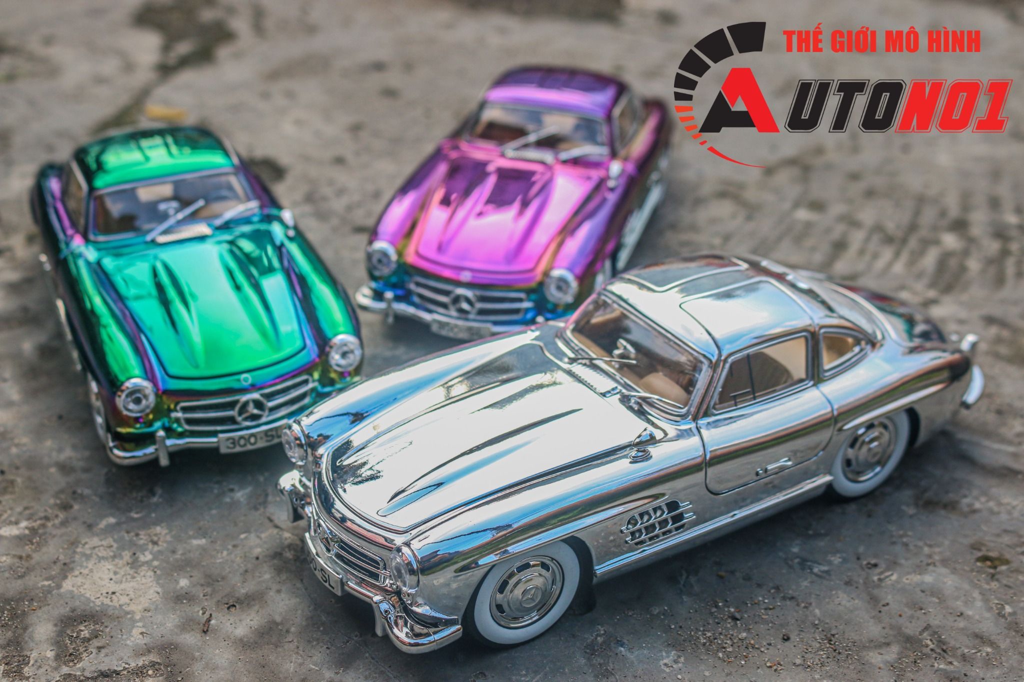 Mô hình xe Mercedes - Benz 300SL full open - có âm thanh - đèn - đánh lái tỉ lệ 1:24 Jinlifiang OT24023