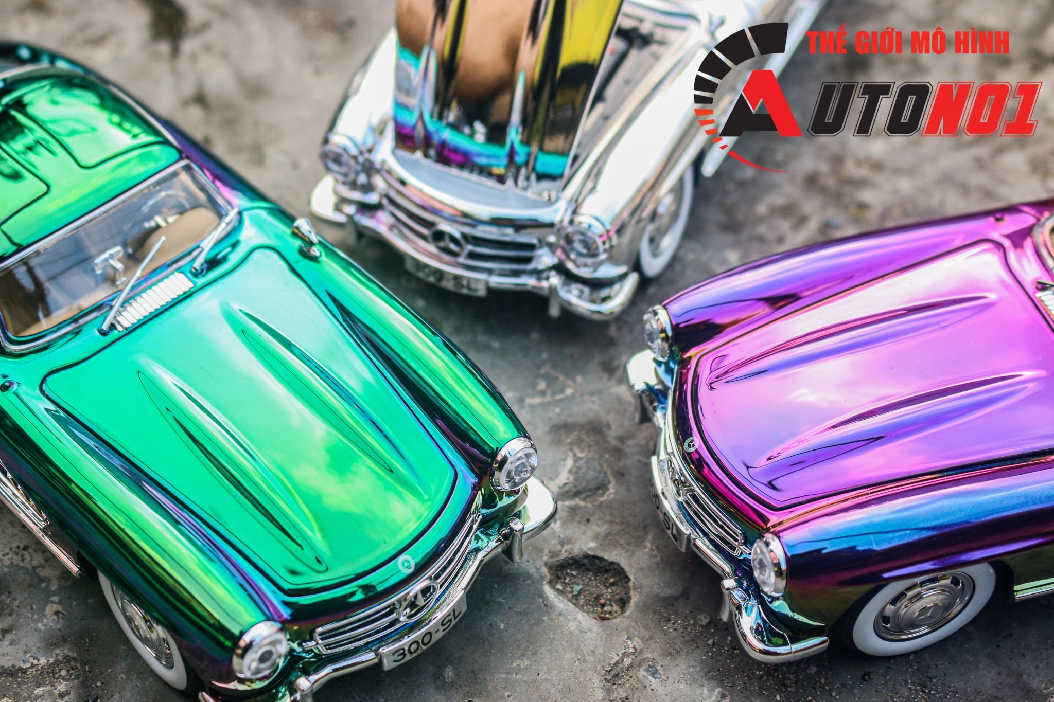 Mô hình xe Mercedes - Benz 300SL full open - có âm thanh - đèn - đánh lái tỉ lệ 1:24 Jinlifiang OT24023