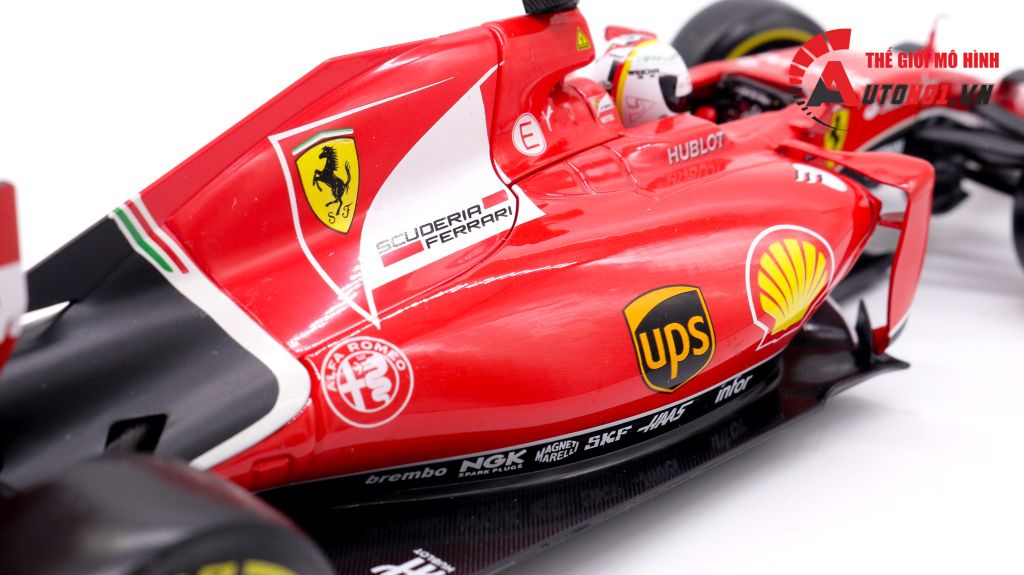 XE MÔ HÌNH FERRARI F1 SF15-T NO.5 S.VETTEL 2015 1:18 BBURAGO 1672