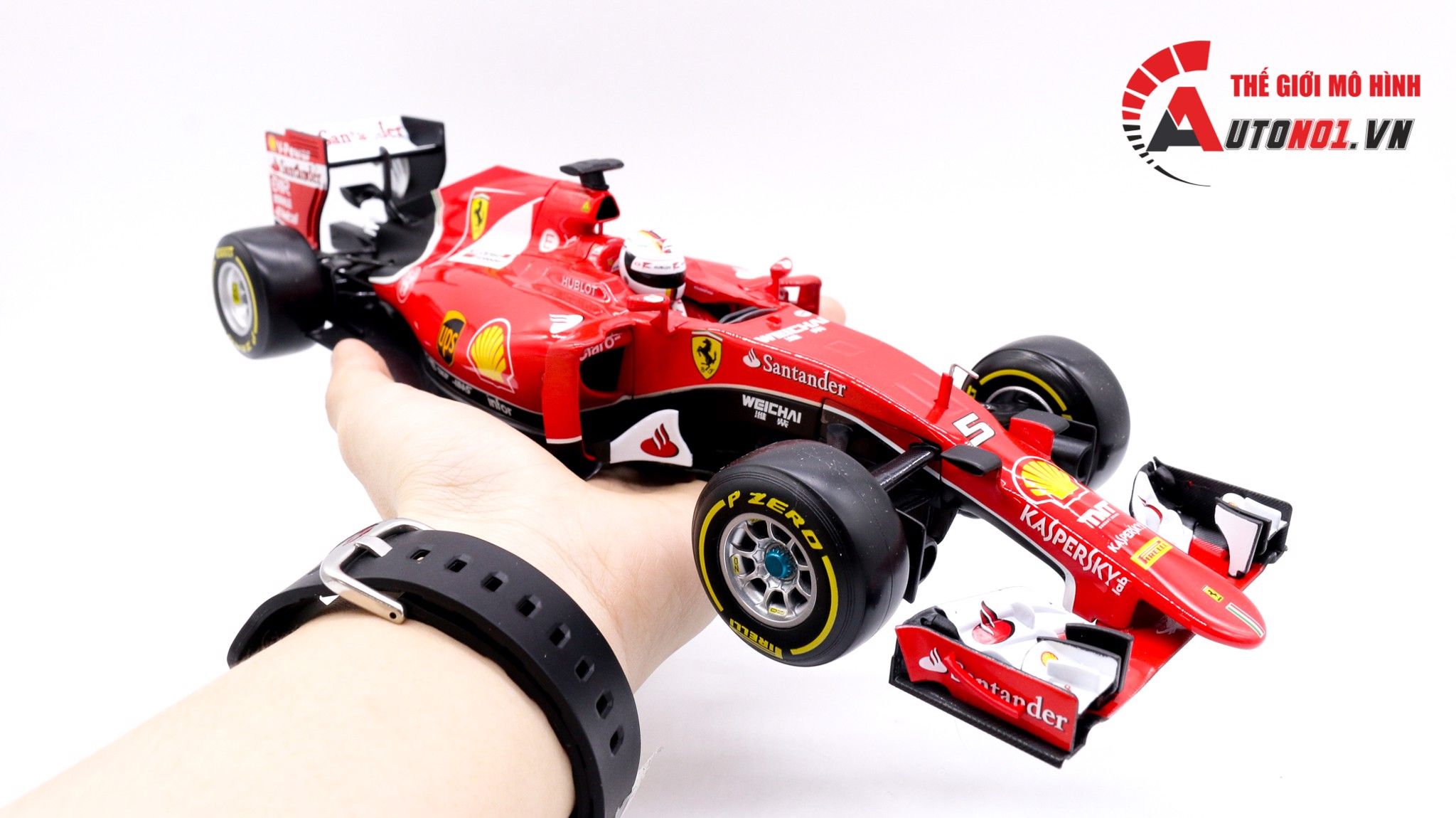  Xe mô hình Ferrari F1 Sf15-T No.5 S.Vettel 2015 1:18 Bburago 1672 