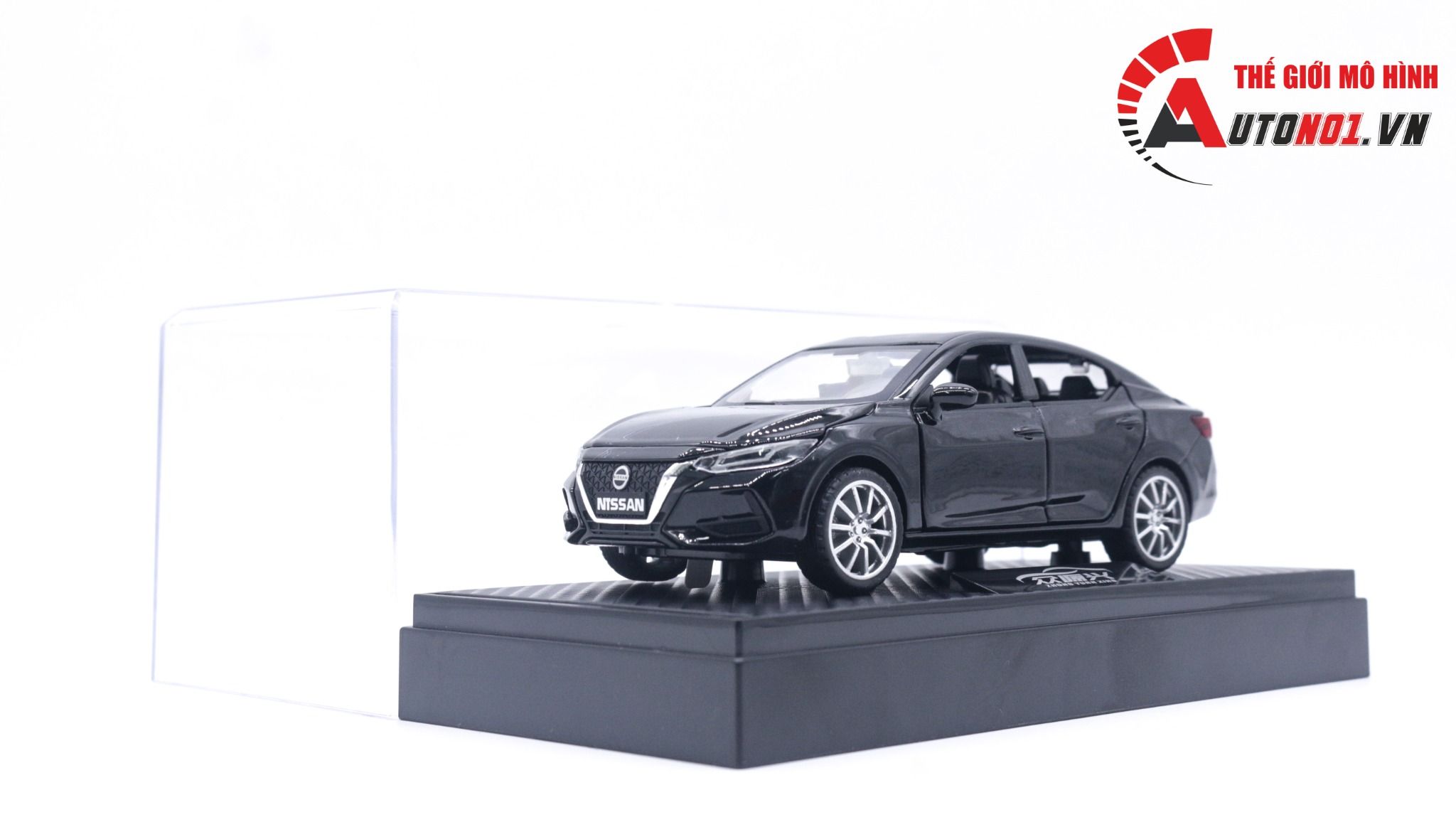  Mô hình xe Nissan Sylphy có đế hộp mica 1:32 Alloy Model OT124 