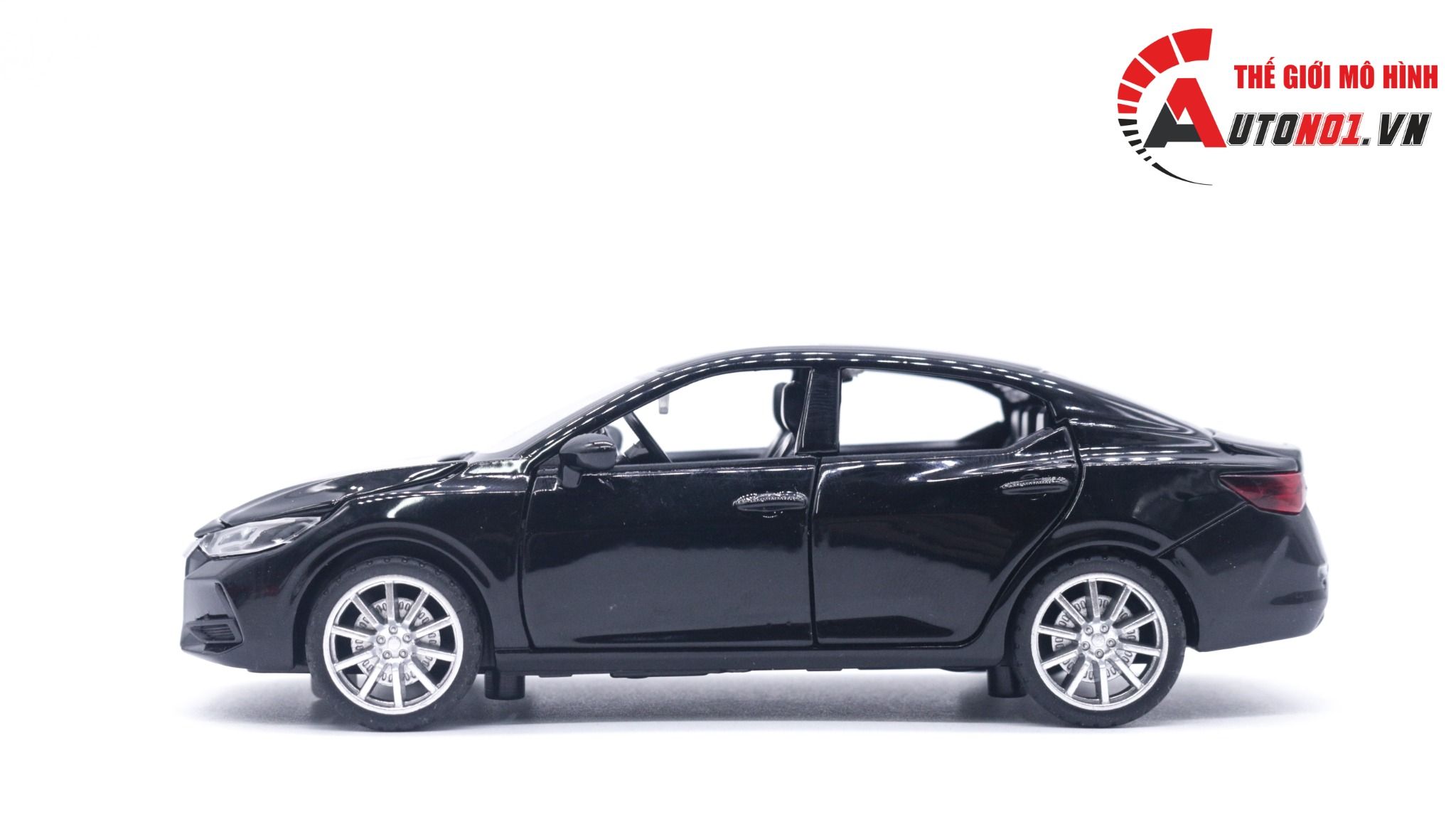 Mô hình xe Nissan Sylphy có đế hộp mica 1:32 Alloy Model OT124