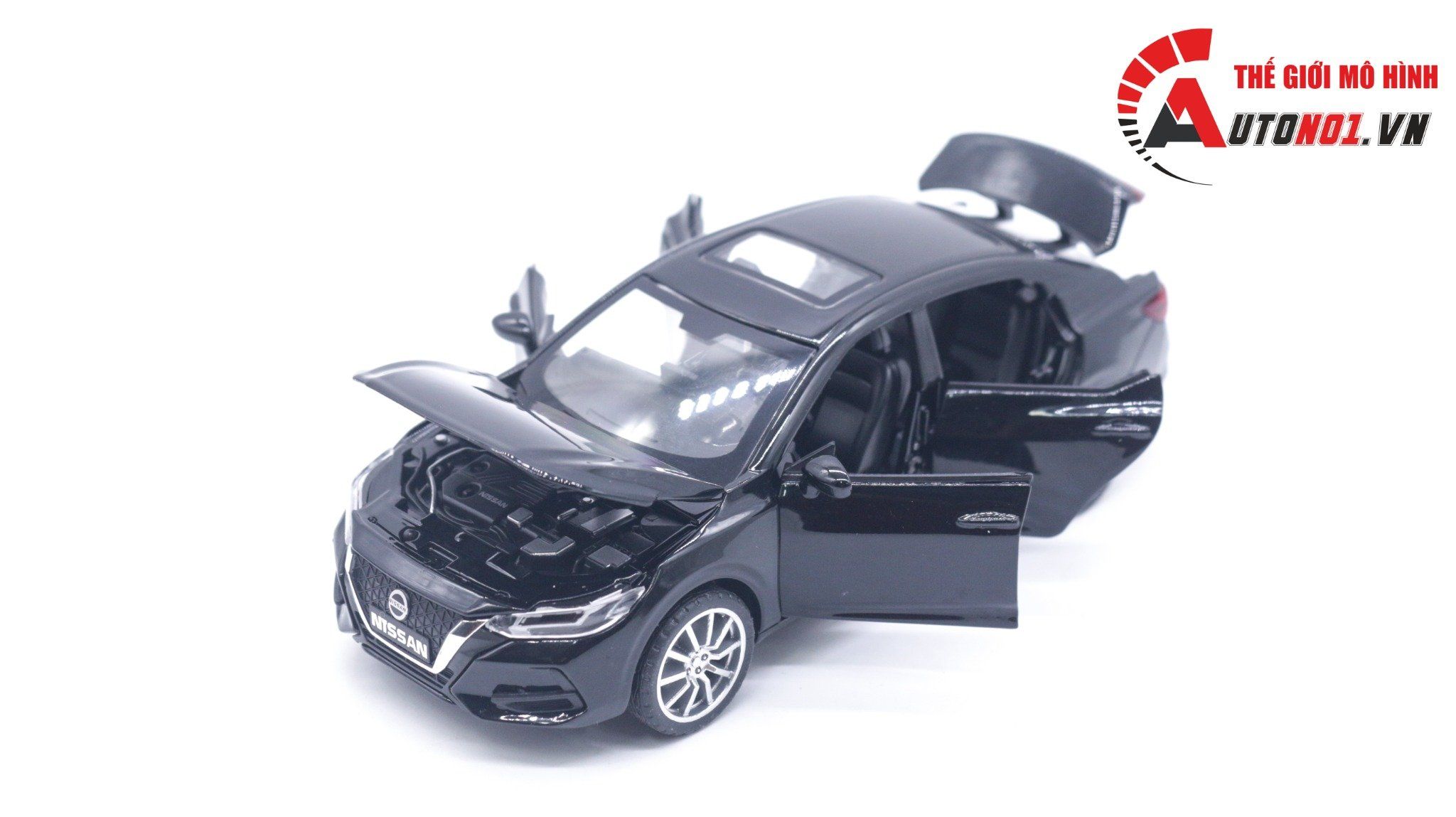  Mô hình xe Nissan Sylphy có đế hộp mica 1:32 Alloy Model OT124 