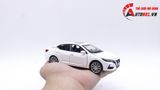  Mô hình xe Nissan Sylphy có đế hộp mica 1:32 Alloy Model OT124 