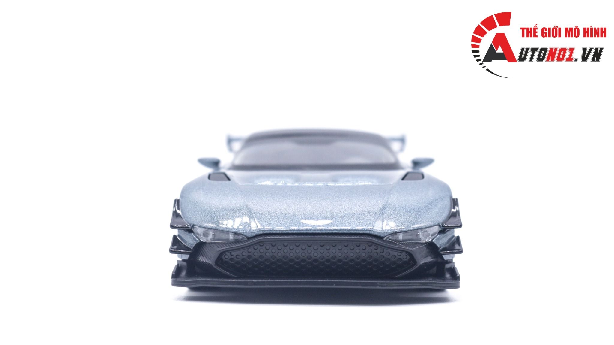 Mô hình xe Aston Martin Vulcan có đế hộp mica 1:32 Alloy Model OT122
