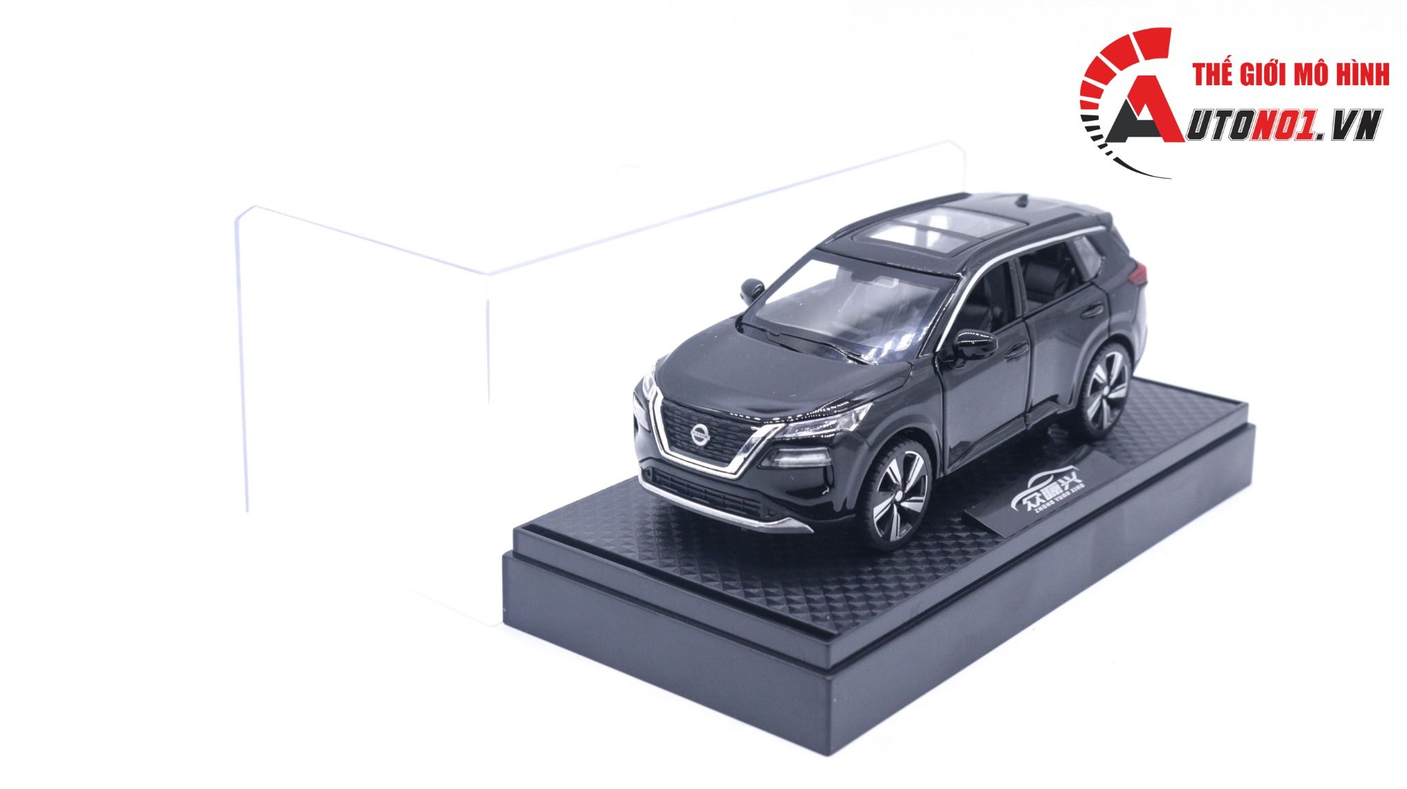 Mô hình xe Nissan X-Trail có đế hộp mica 1:32 Alloy Model OT123