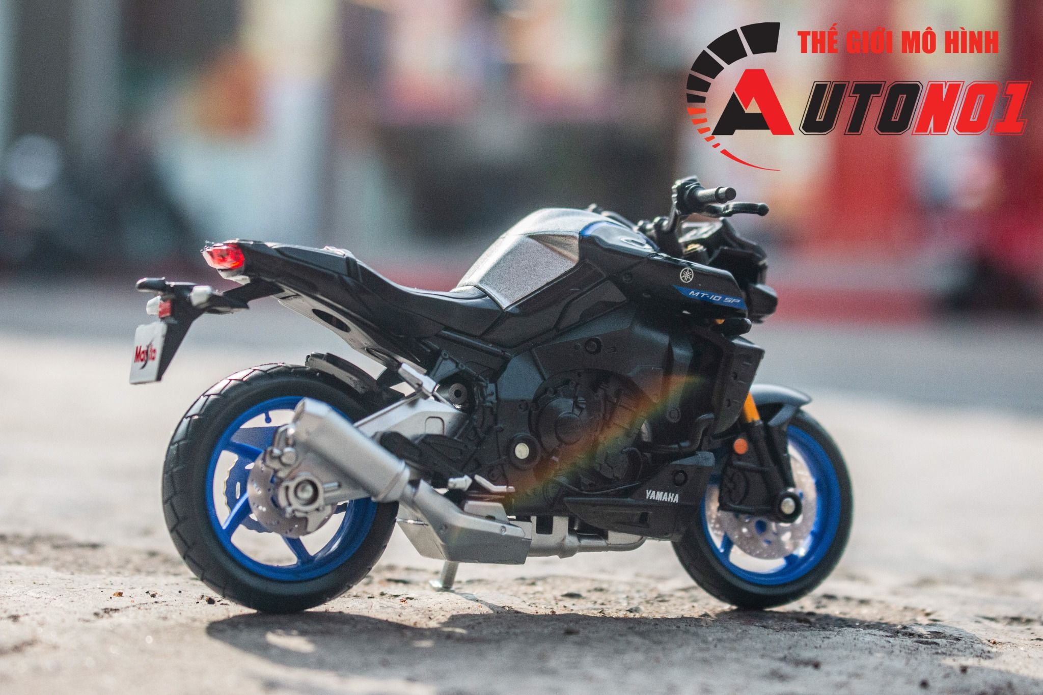 Mô hình xe mô tô Yamaha MT-10 Sp 2023 1:18 Maisto 39047 MT18003