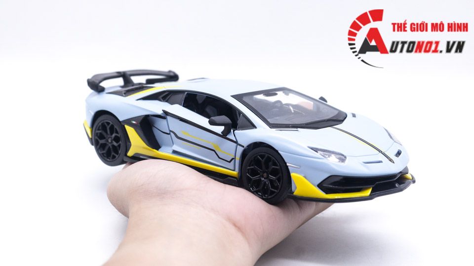  Mô hình xe Lamborghini Aventador Svj63 đánh lái được full open 1:24 CCA 68269K 8008 