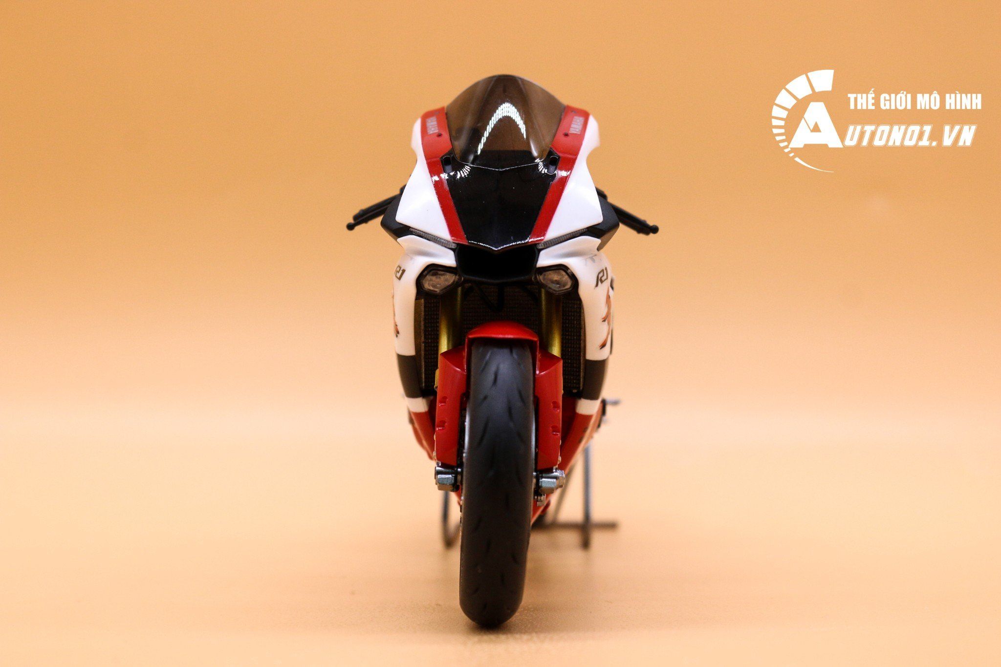 Mô hình xe Yamaha Yzf R1m Anniversary 1:12 Tamiya D032