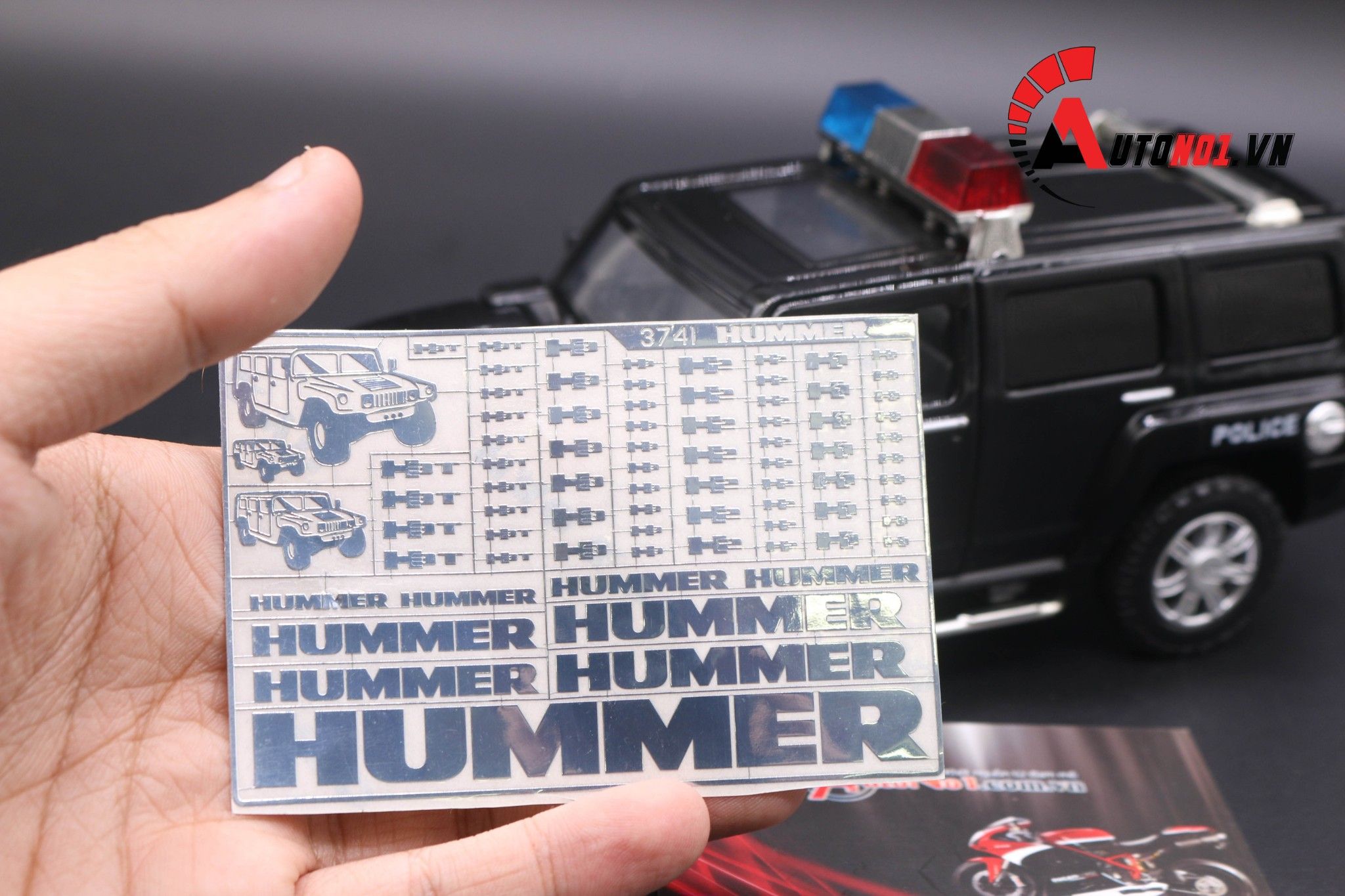  Decal kim loại Hummer H3 H2 H1 3741 1:18 DC025 