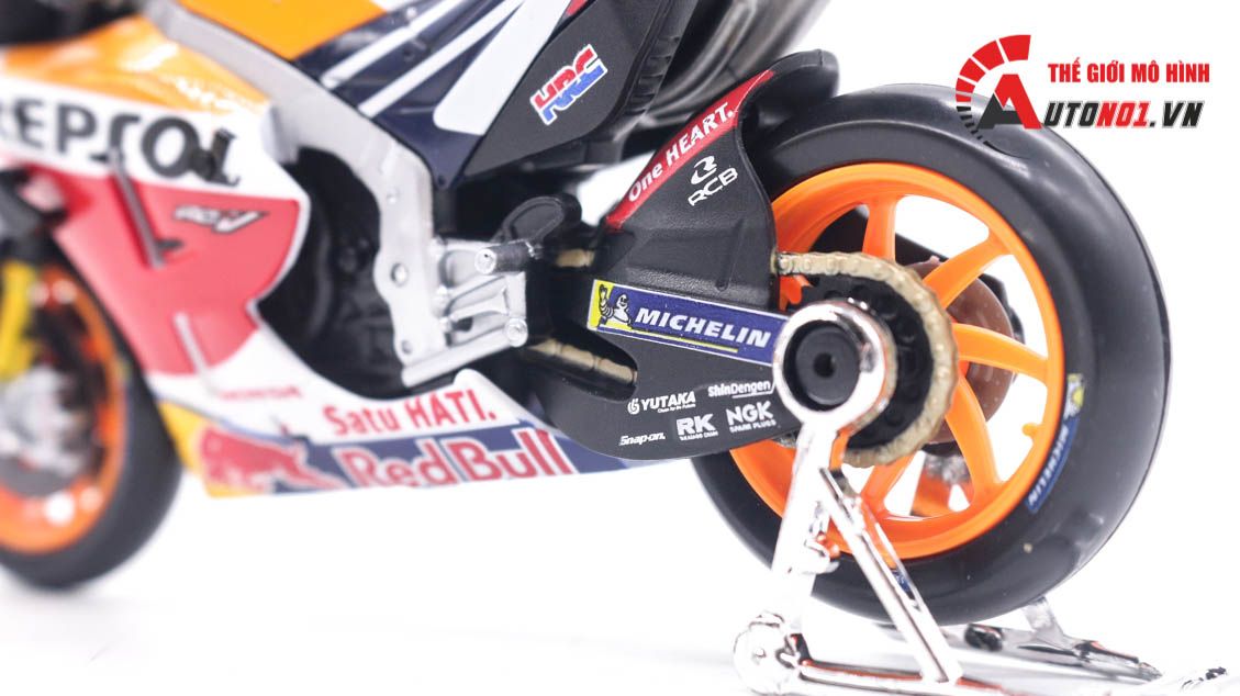 Mô hình xe mô tô GP Honda Repsol RC213V 2021 tỉ lệ 1:18 Maisto 8116