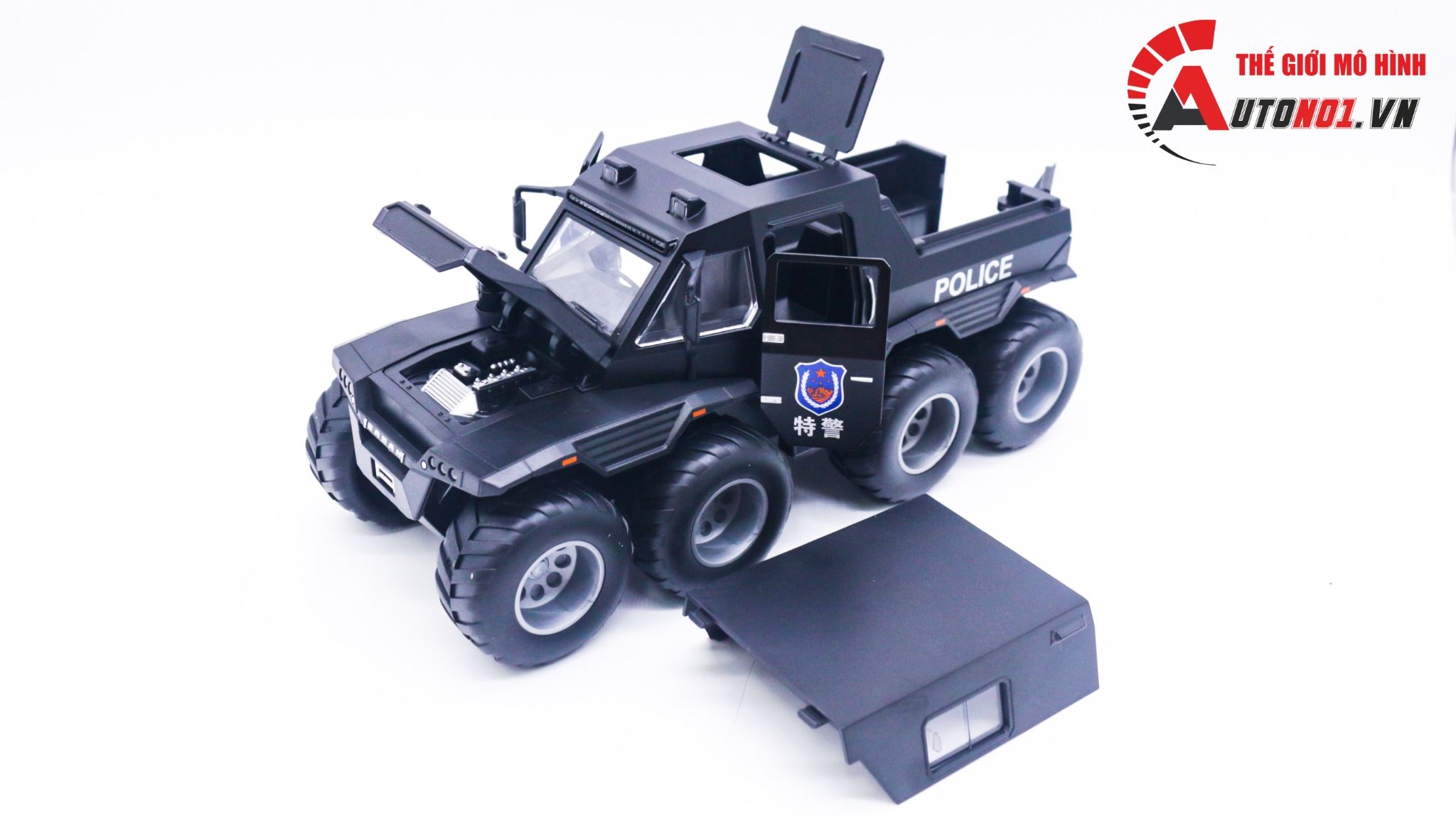 Mô hình xe cảnh sát địa hình lội nước Shaman 8x8 Police 1:24 Miniauto OT135