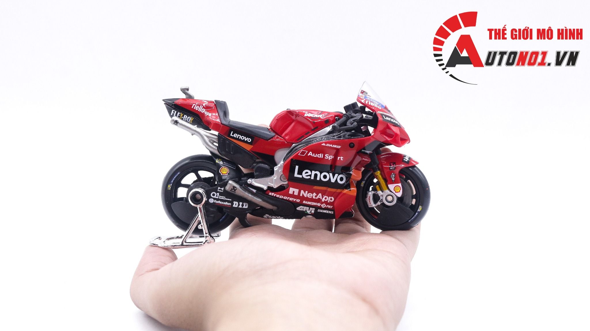 Mô hình xe mô tô GP Ducati Desmoscidici Lenovo Racing 2022 tỉ lệ 1:18 Maisto 8125