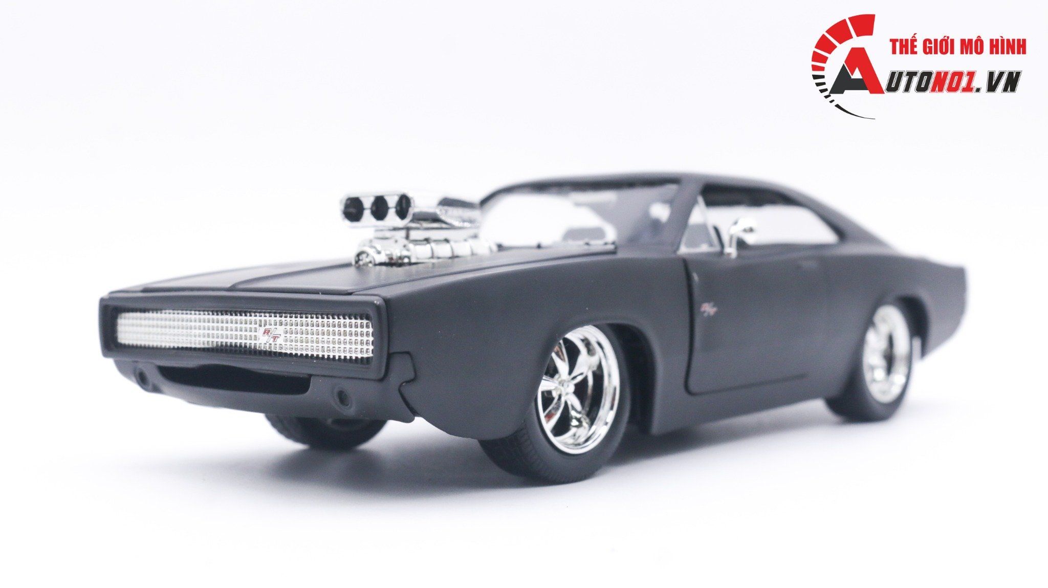 Mô hình xe Fast & Furious FF Dom & 1970 Dodge Charger R/T 1:24 Jada OT088