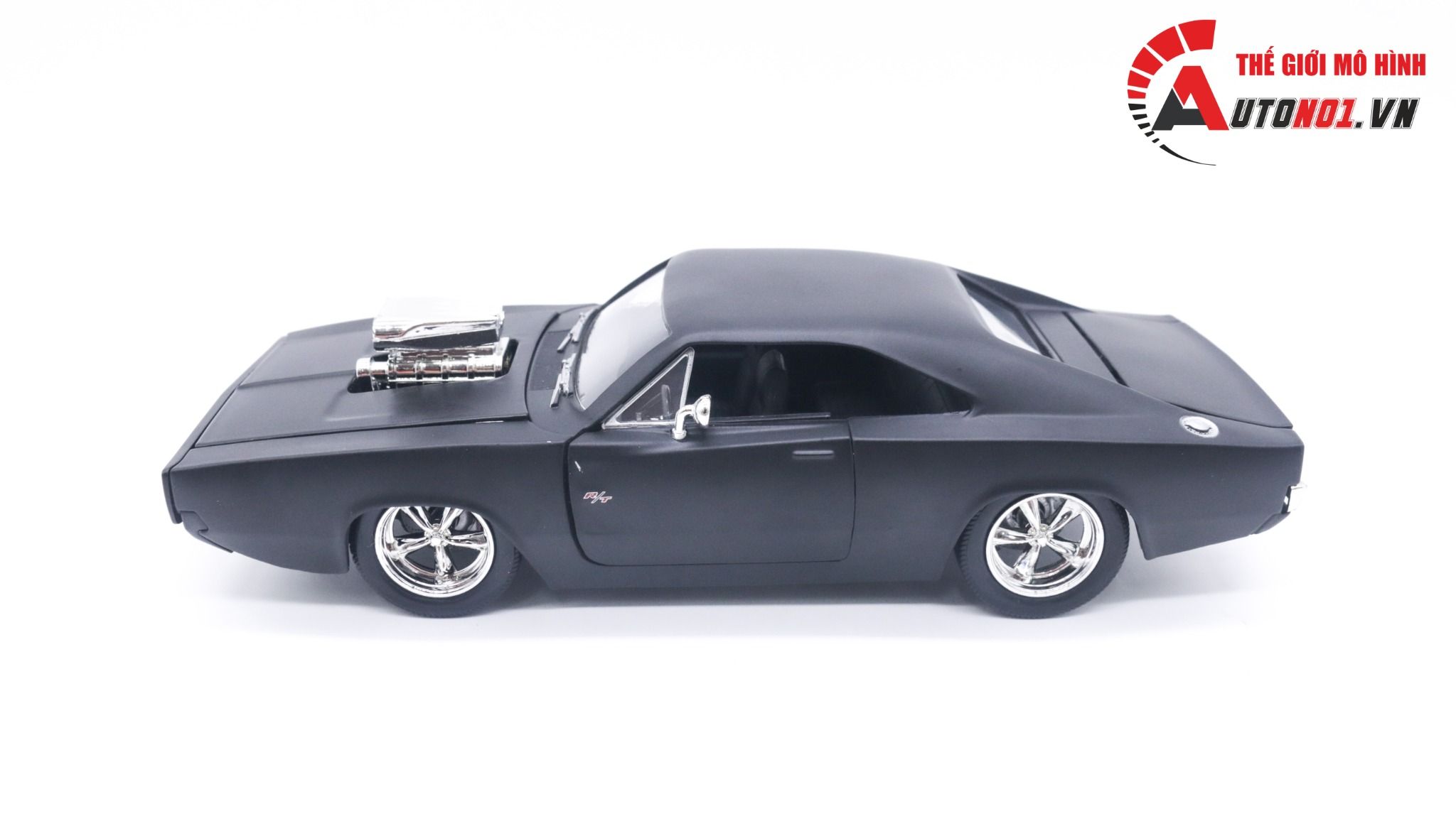 Mô hình xe Fast & Furious FF Dom & 1970 Dodge Charger R/T 1:24 Jada OT088