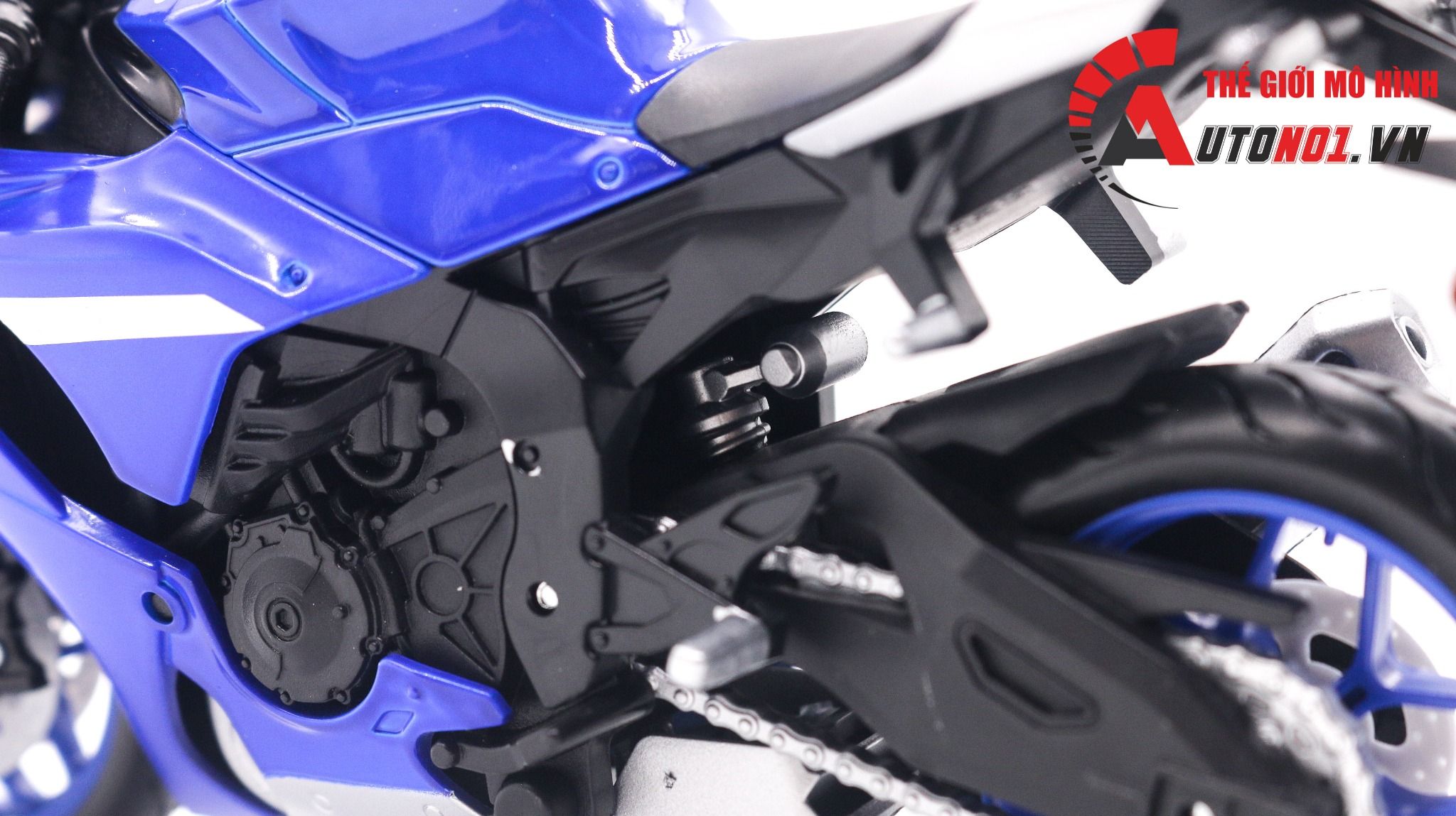 Mô hình xe mô tô Yamaha YZF-R1 2021 1:12 Maisto 8122