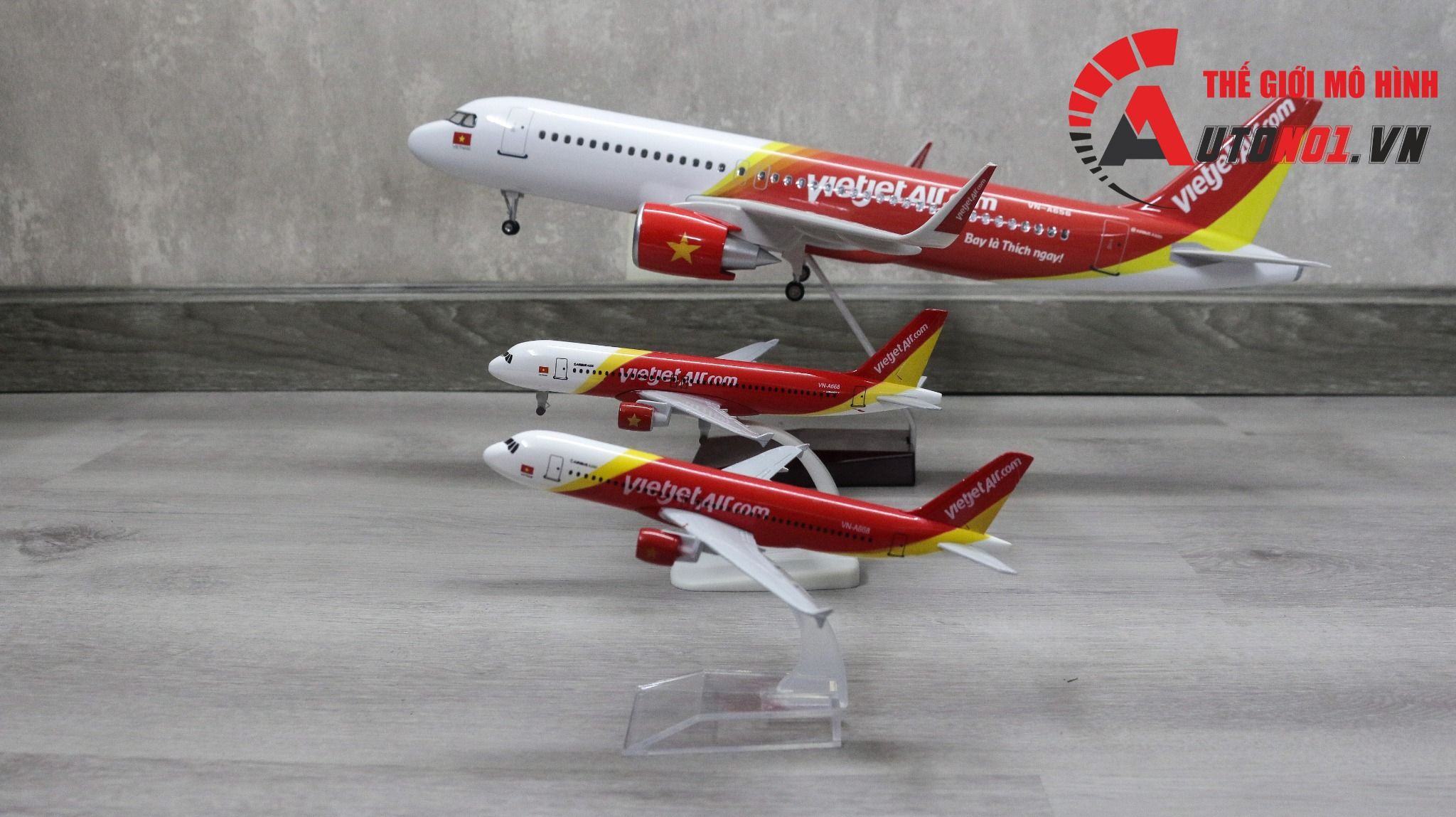  Mô hình máy bay Vietjet Air Airbus A320 47cm 1:130 có đèn led tự động theo tiếng vỗ tay hoặc chạm MB47003 