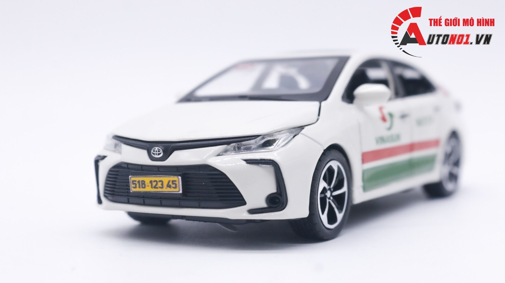 Mô hình xe độ dịch vụ taxi Vinasun Toyota Corolla Altis 2022 full open 1:32 Che Zhi Autono1 OT155