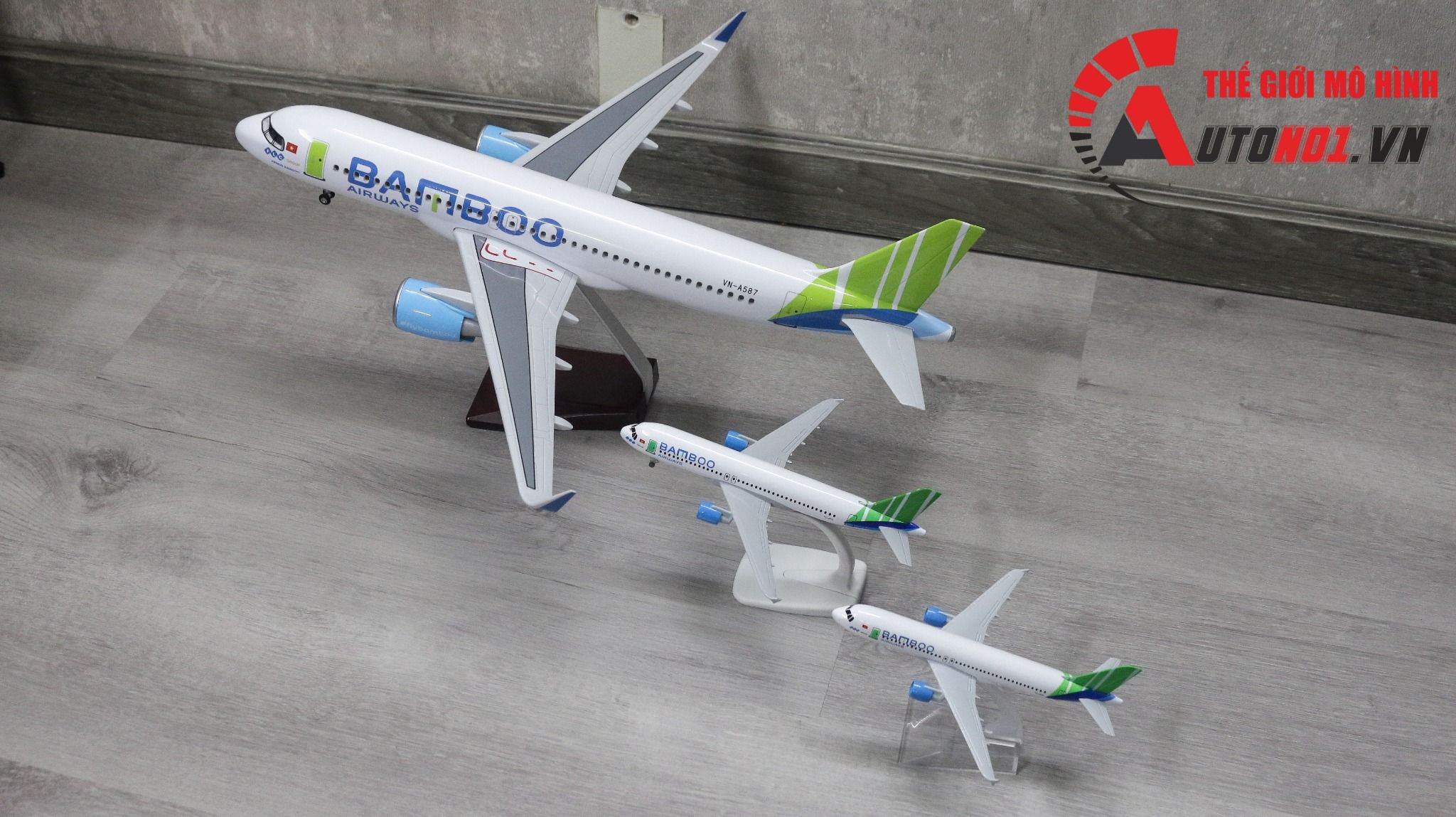  Mô hình máy bay Bamboo Airlines Air Airbus A320 47cm 1:130 có đèn led tự động theo tiếng vỗ tay hoặc chạm MB47004 