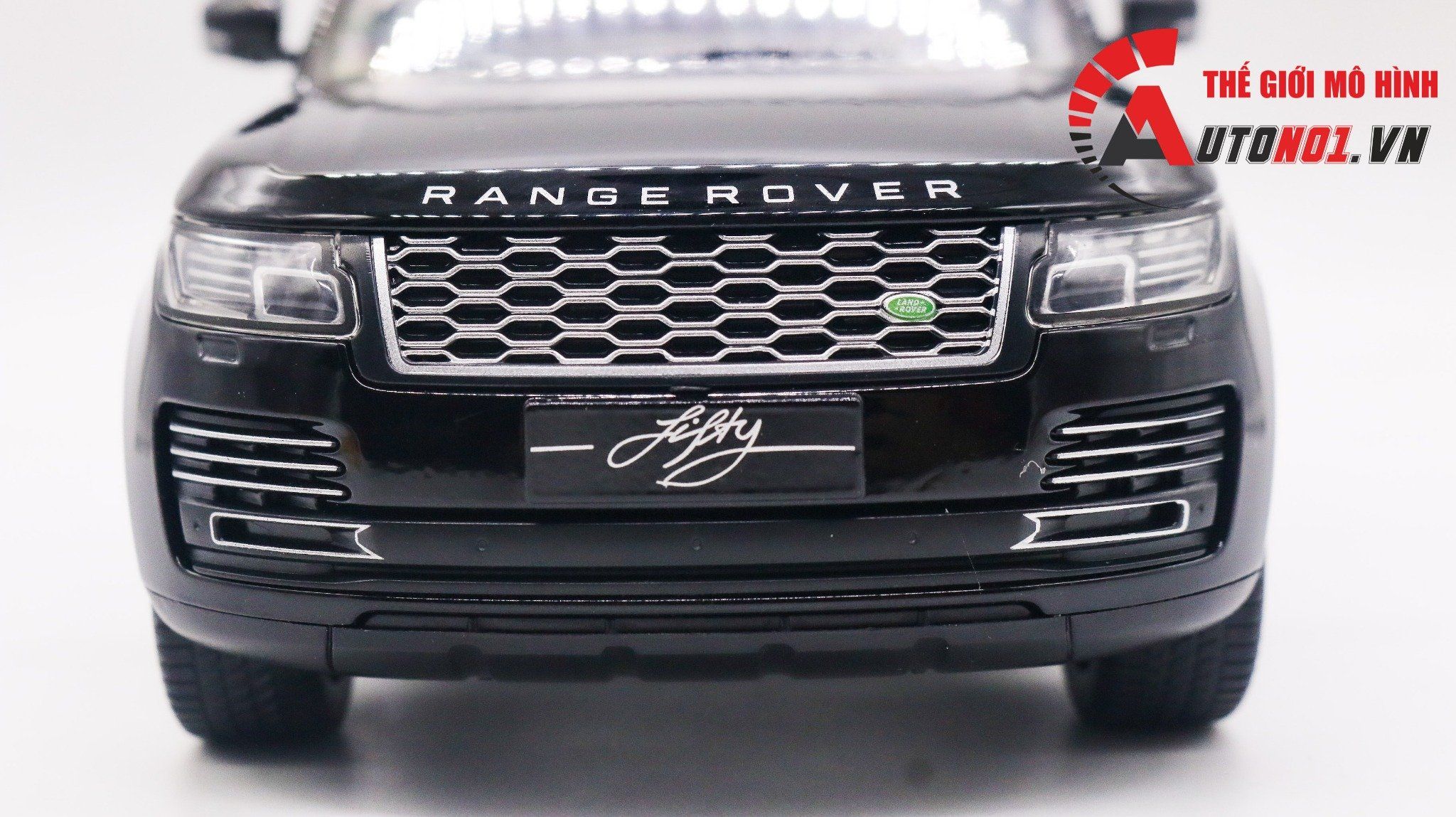 Mô hình xe Land Rover Range Rover SV Autobiography 2022 tỉ lệ 1:18 BMB 18001C 8120