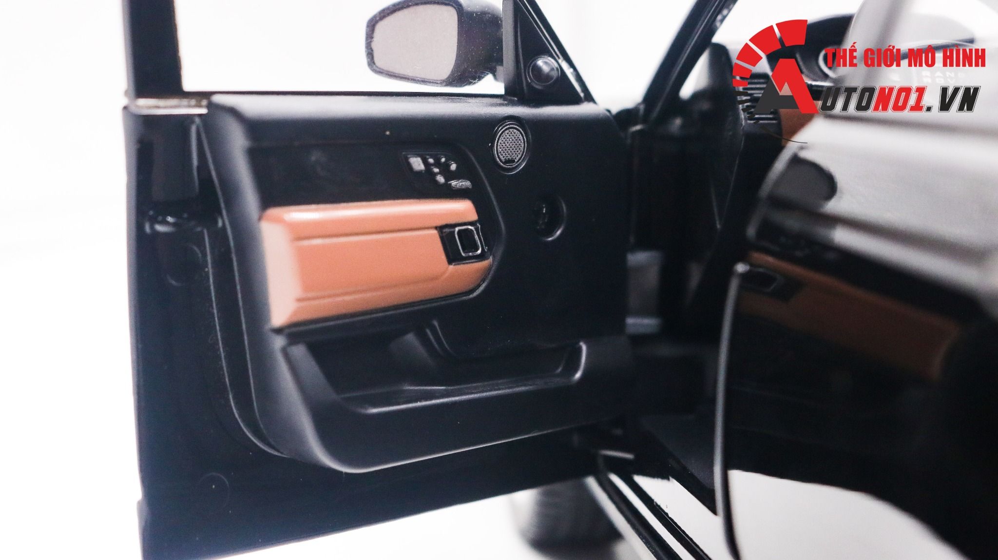 Mô hình xe Land Rover Range Rover SV Autobiography 2022 tỉ lệ 1:18 BMB 18001C 8120