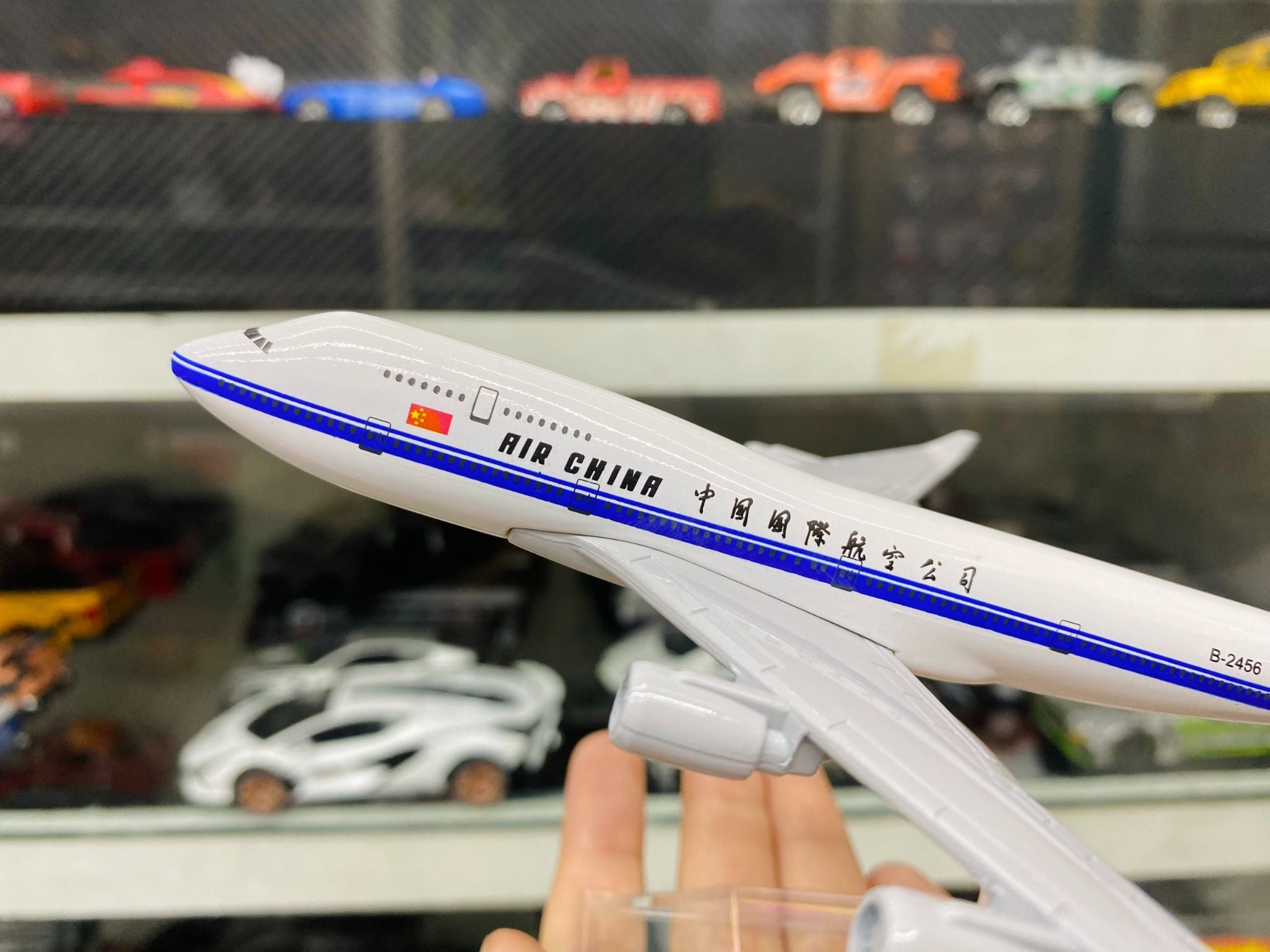 Mô hình máy bay Air China Boeing B747 16cm MB16001