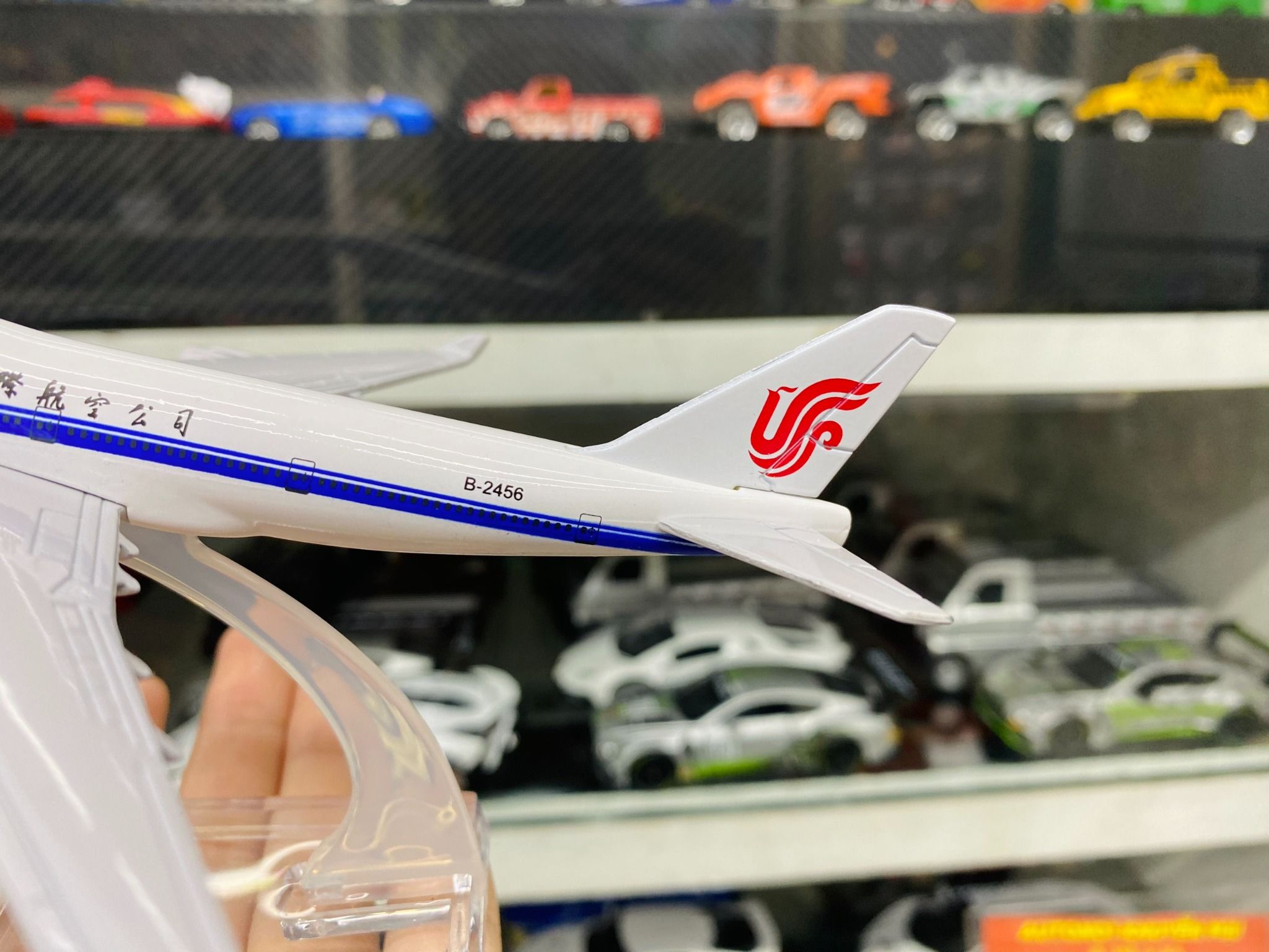 Mô hình máy bay Air China Boeing B747 16cm MB16001