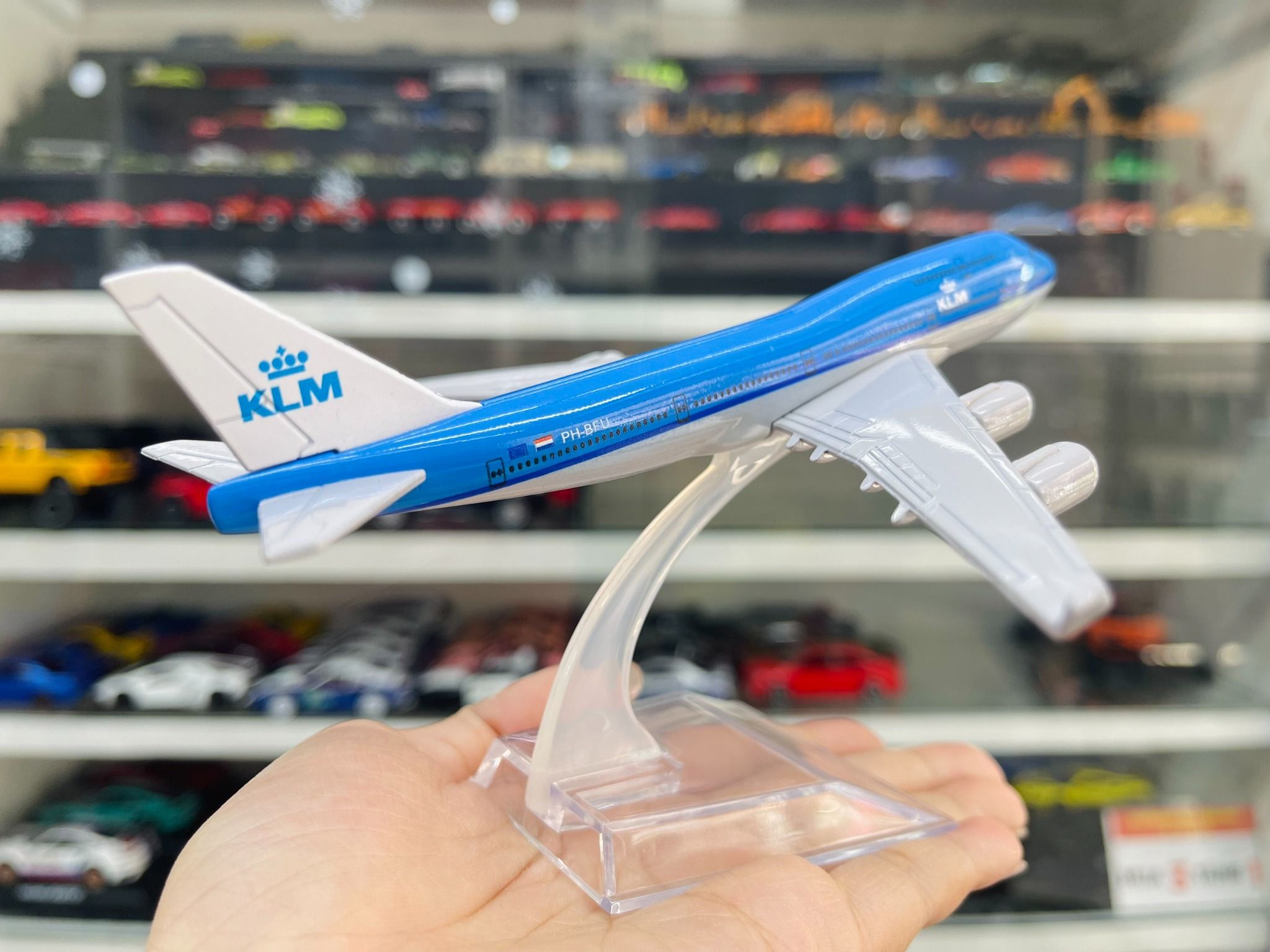 Mô hình máy bay Klm Royal Dutch Airlines Boeing B747 16cm MB16011
