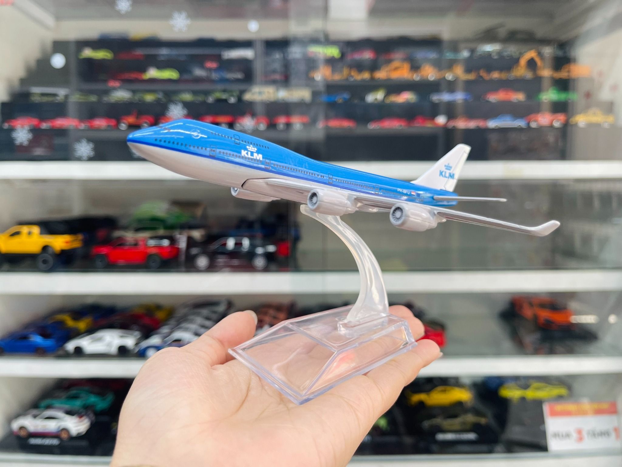 Mô hình máy bay Klm Royal Dutch Airlines Boeing B747 16cm MB16011