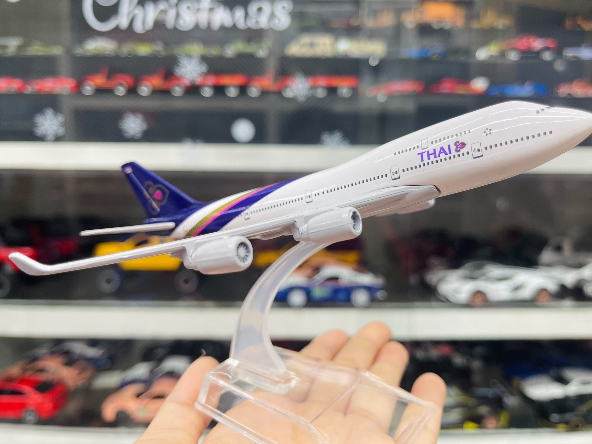 Mô hình máy bay Thái Lan Thai Airways Boeing B747 16cm MB16025