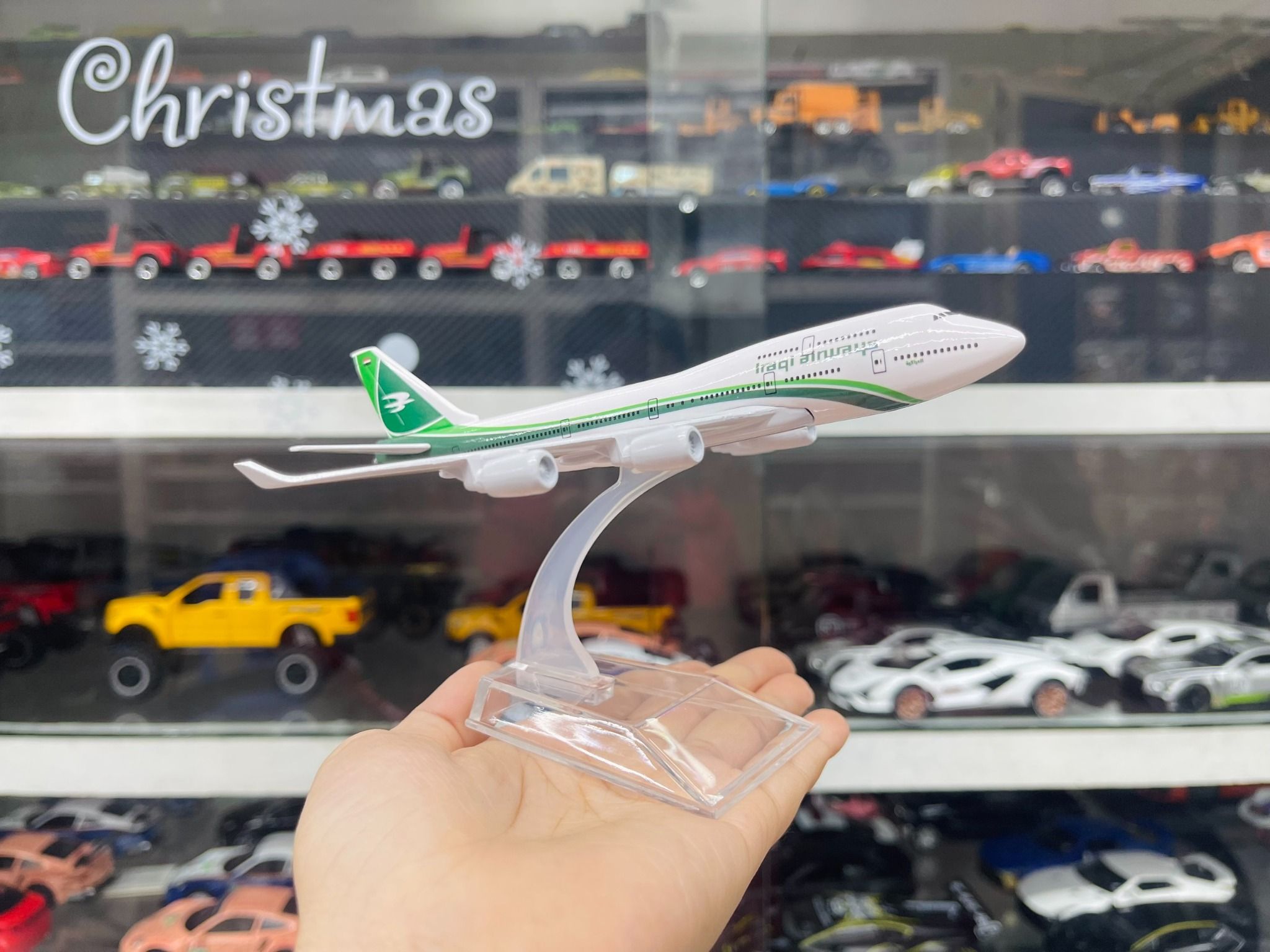 Mô hình máy bay Iraqi Airways Boeing B747 16cm MB16027