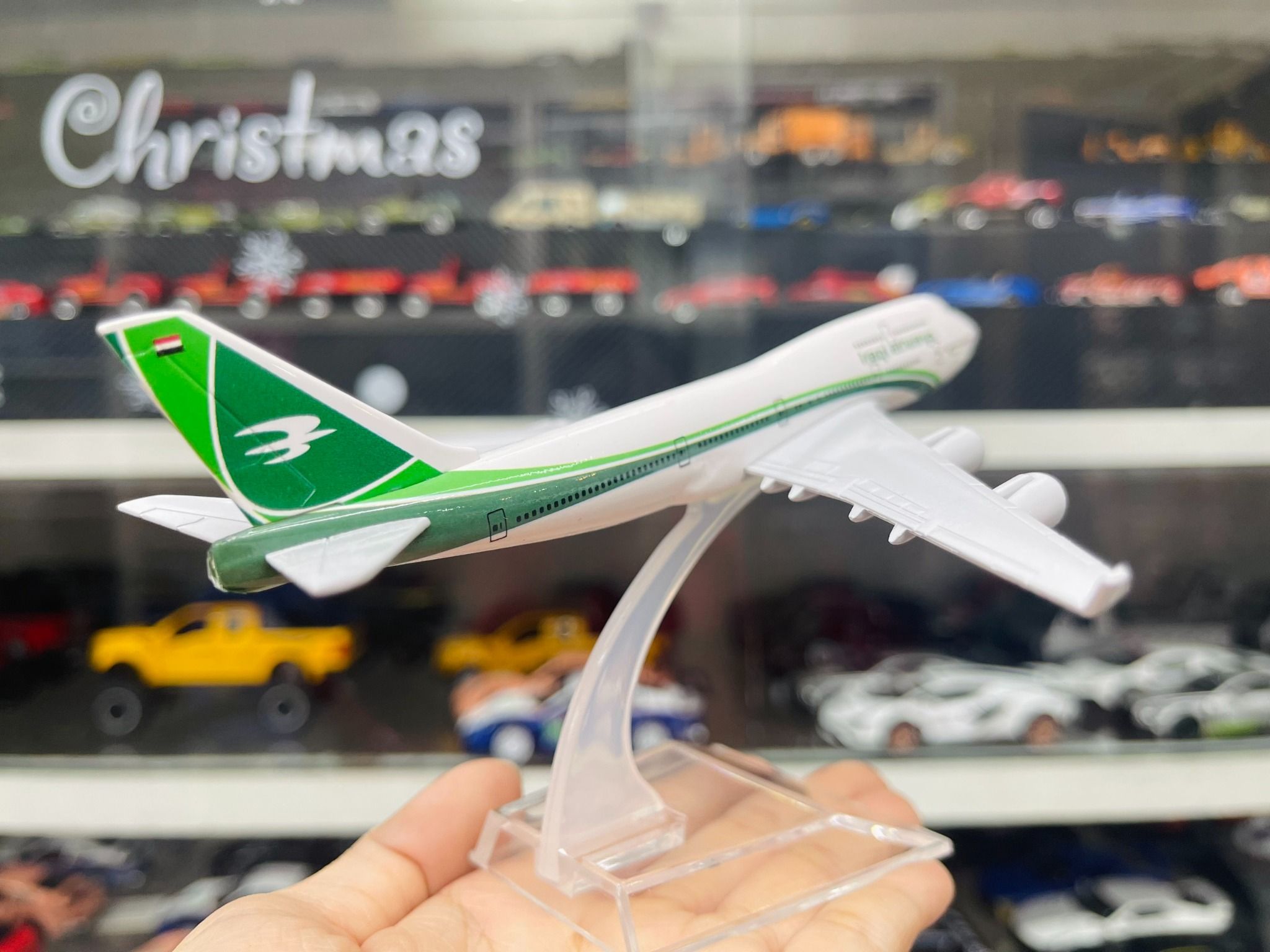 Mô hình máy bay Iraqi Airways Boeing B747 16cm MB16027