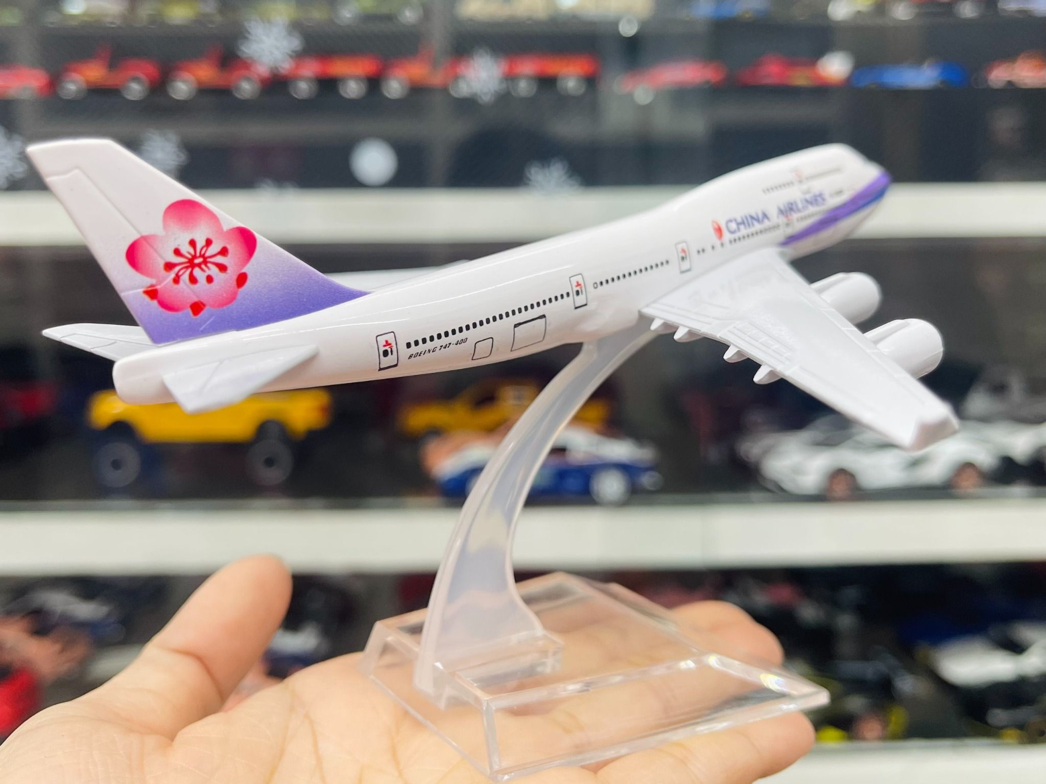 Mô hình máy bay China Airlines B-18208 Boeing B747 16cm MB16034