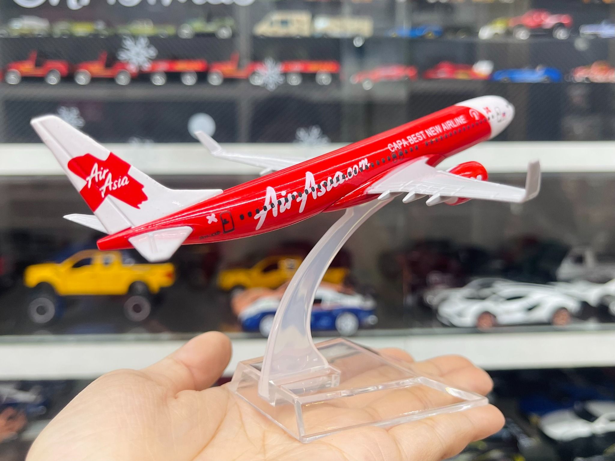 Mô hình máy bay Air Asia.com Boeing B737 16cm MB16047