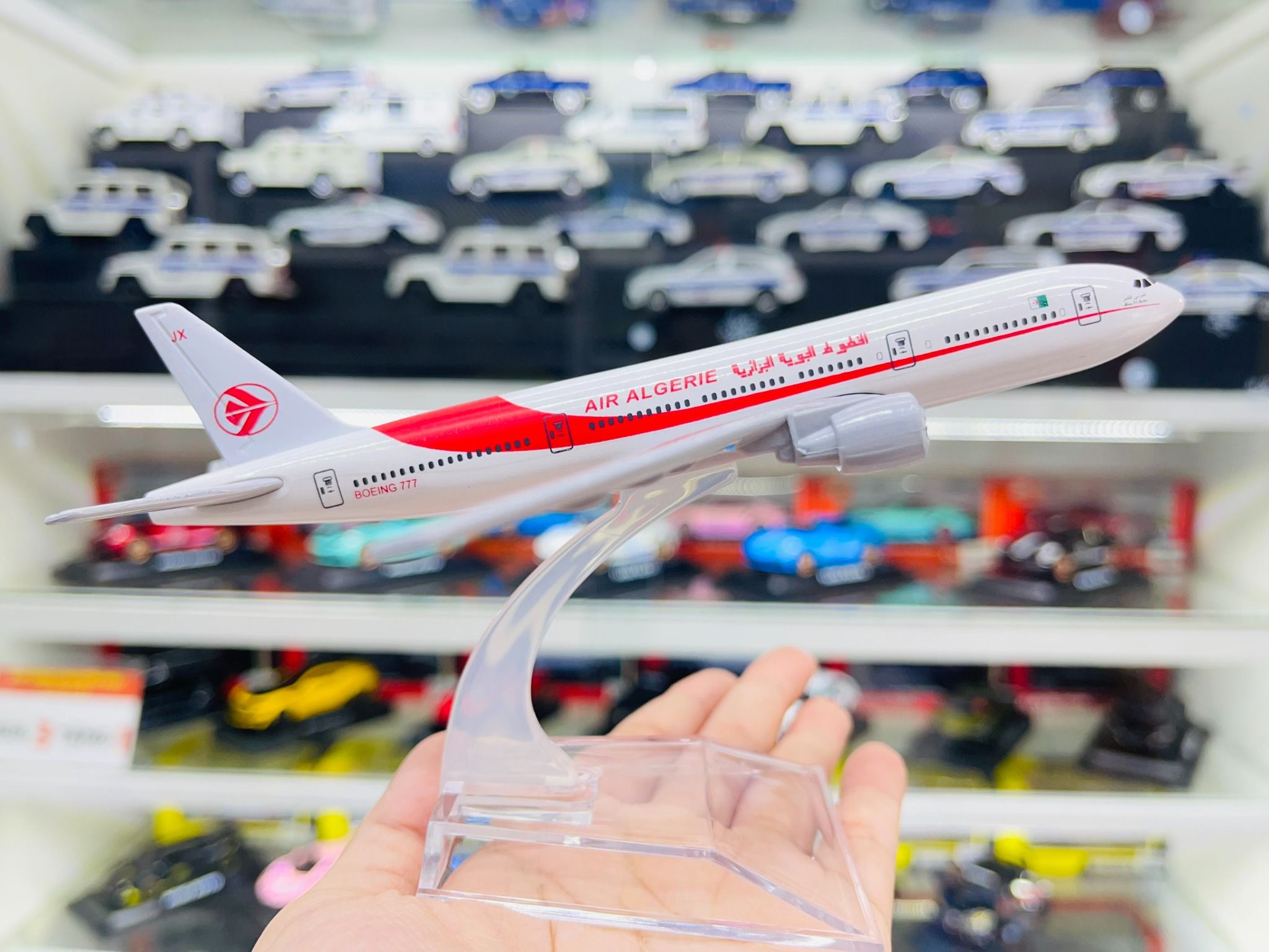 Mô hình máy bay Ageria Air Algeri Boeing B777 16cm MB16059