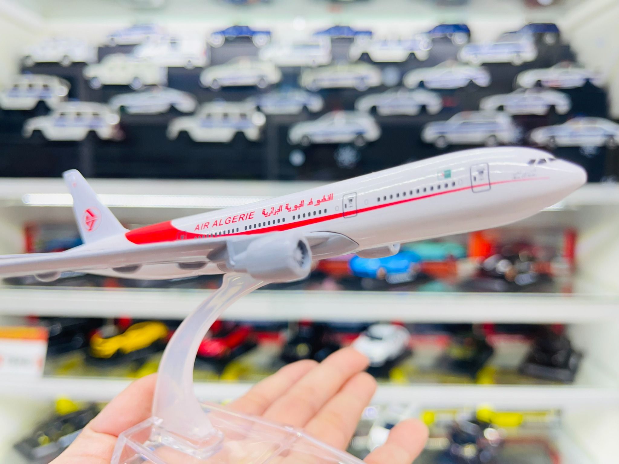 Mô hình máy bay Ageria Air Algeri Boeing B777 16cm MB16059