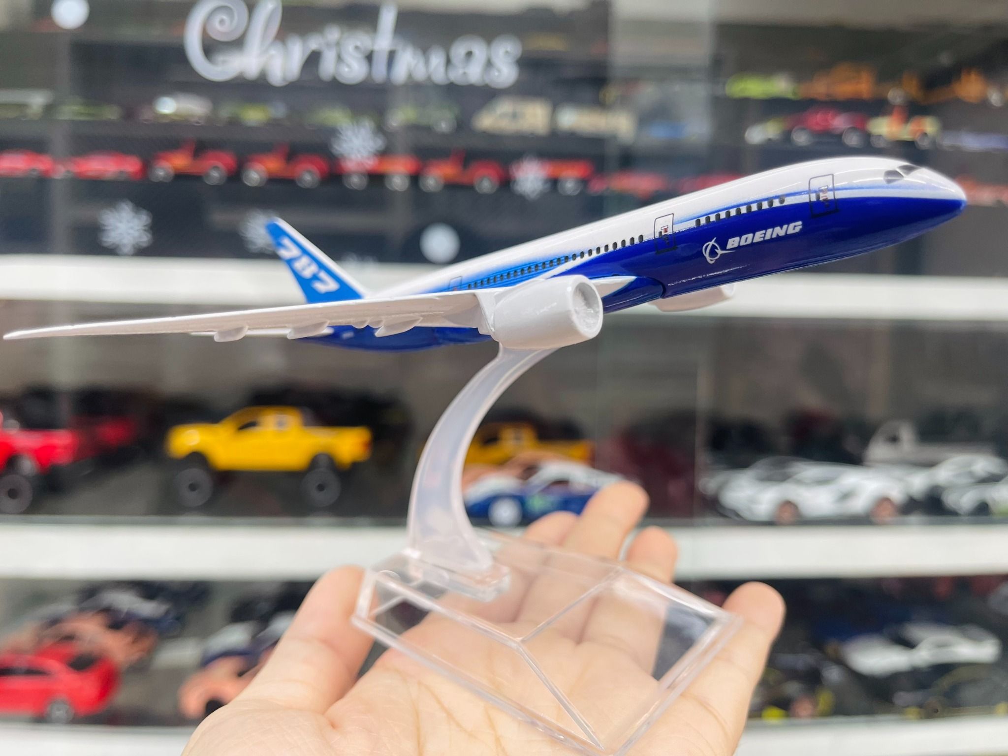 Mô hình máy bay American Dreamliner Boeing B787 16cm MB16083