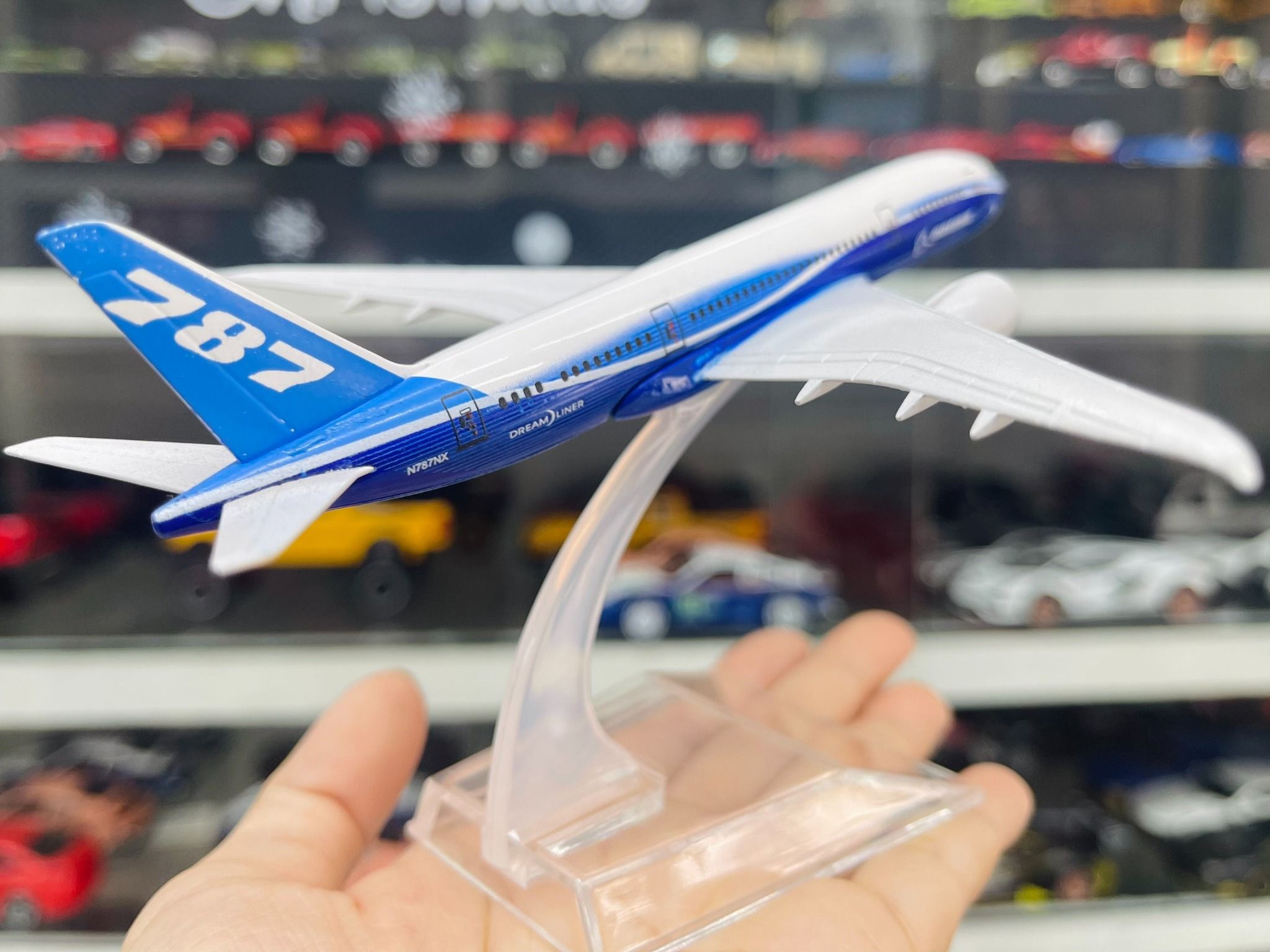 Mô hình máy bay American Dreamliner Boeing B787 16cm MB16083