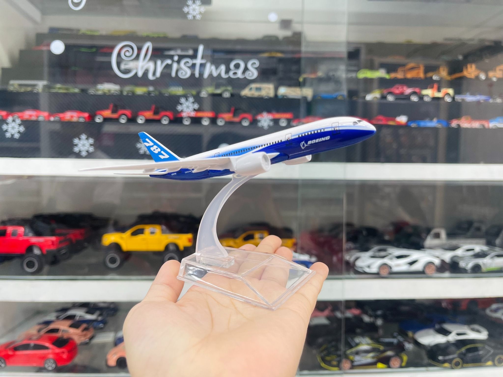 Mô hình máy bay American Dreamliner Boeing B787 16cm MB16083