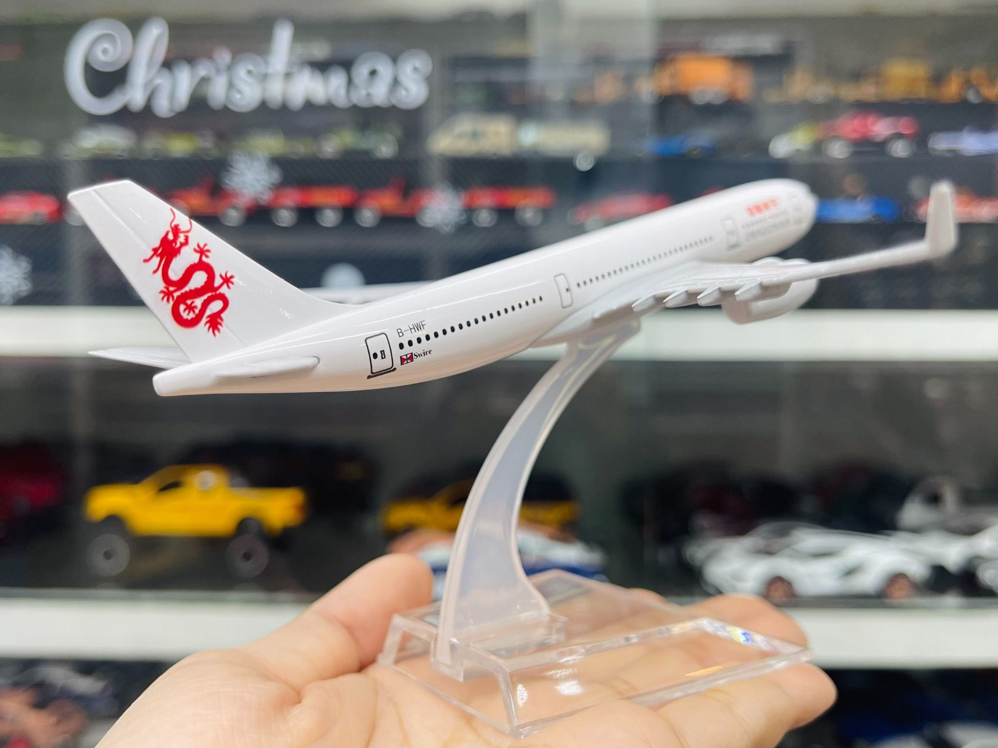 Mô hình máy bay China DragonAir Airbus A330 16cm MB16116