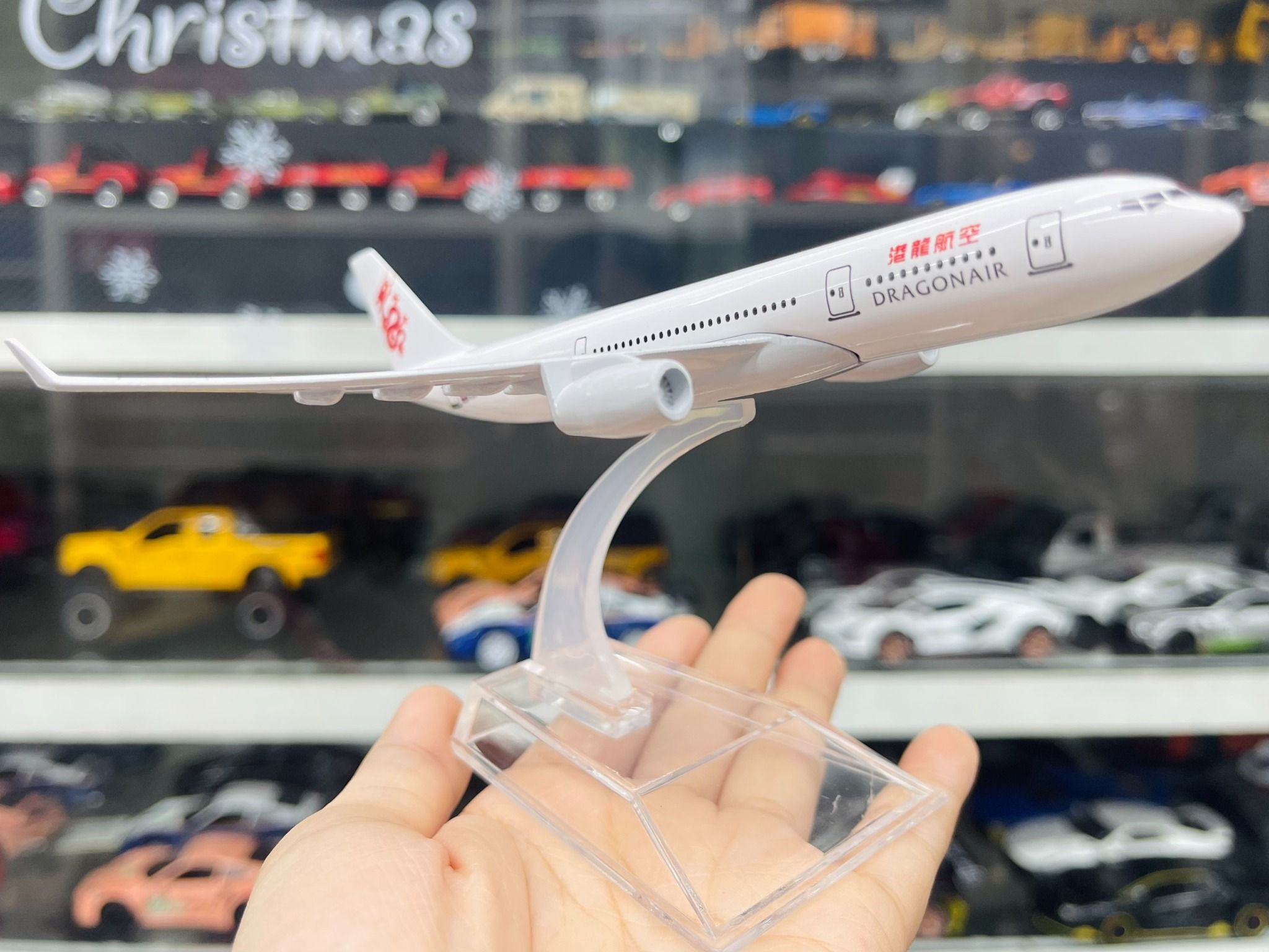 Mô hình máy bay China DragonAir Airbus A330 16cm MB16116