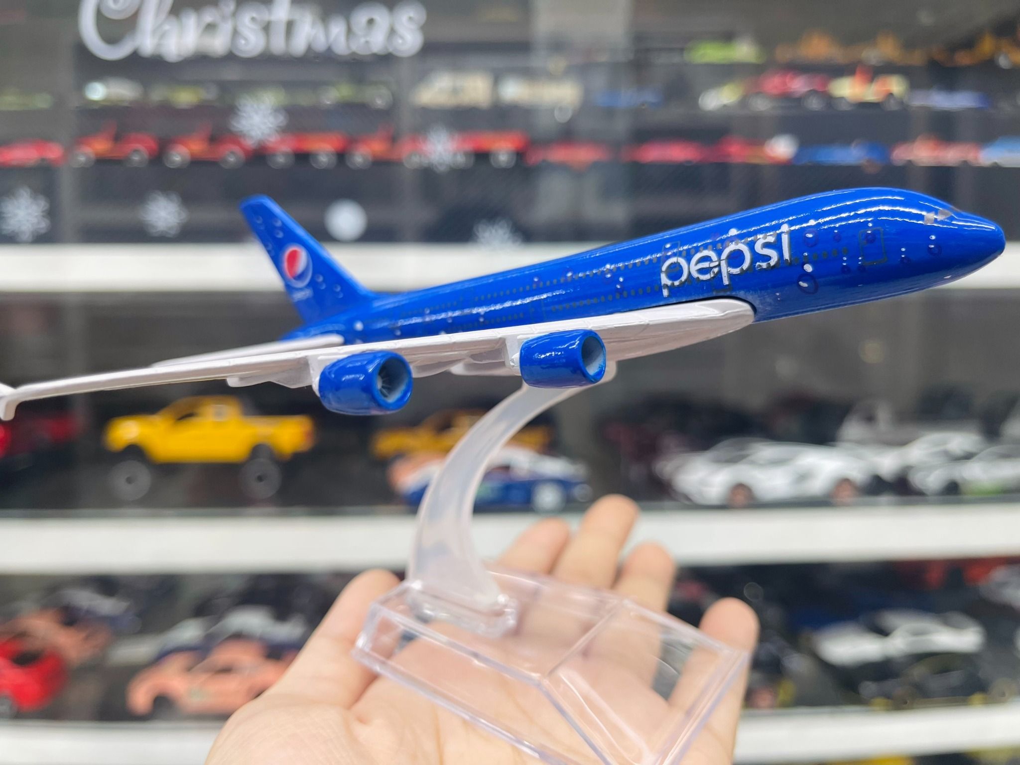 Mô hình máy bay Pepsi Air Airbus A380 kích thước 16cm MB16186