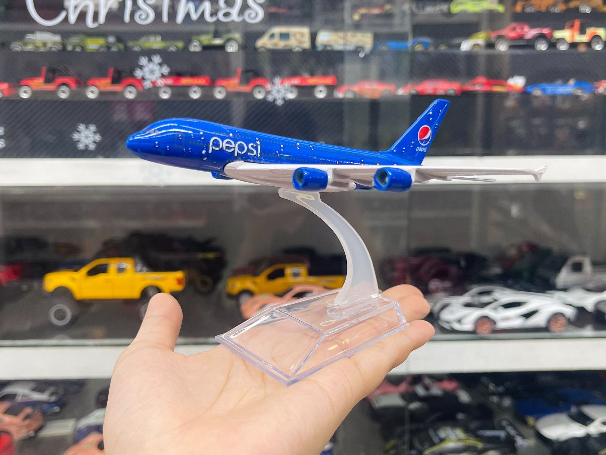 Mô hình máy bay Pepsi Air Airbus A380 kích thước 16cm MB16186