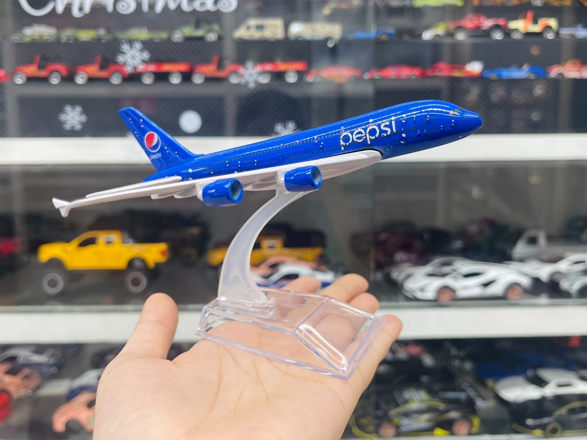 Mô hình máy bay Pepsi Air Airbus A380 kích thước 16cm MB16186