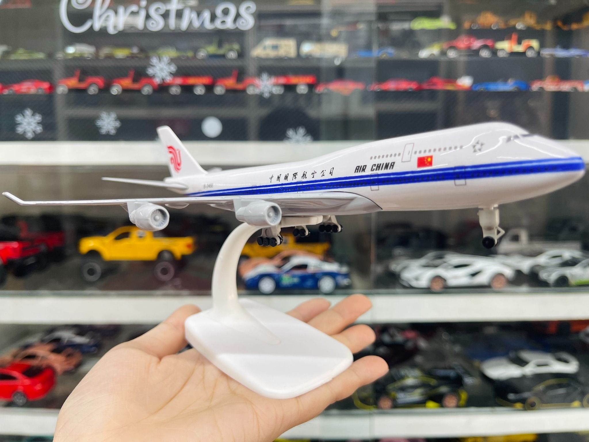 Mô hình máy bay Air China Boeing B747 20cm MB20019